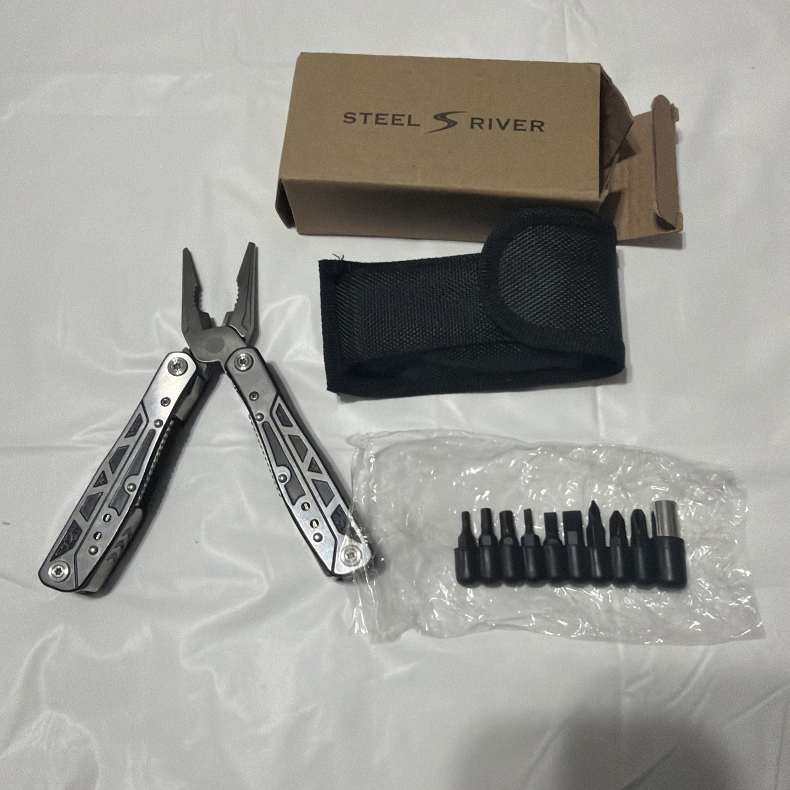 Steel River SR-122 multitool