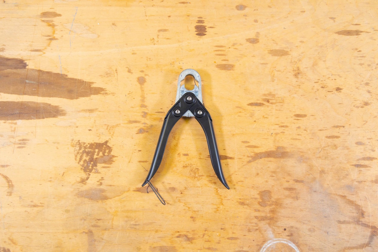 Olive Pitting Tool 15mm – Efficient Olive Removal Tool for Easy Pitting