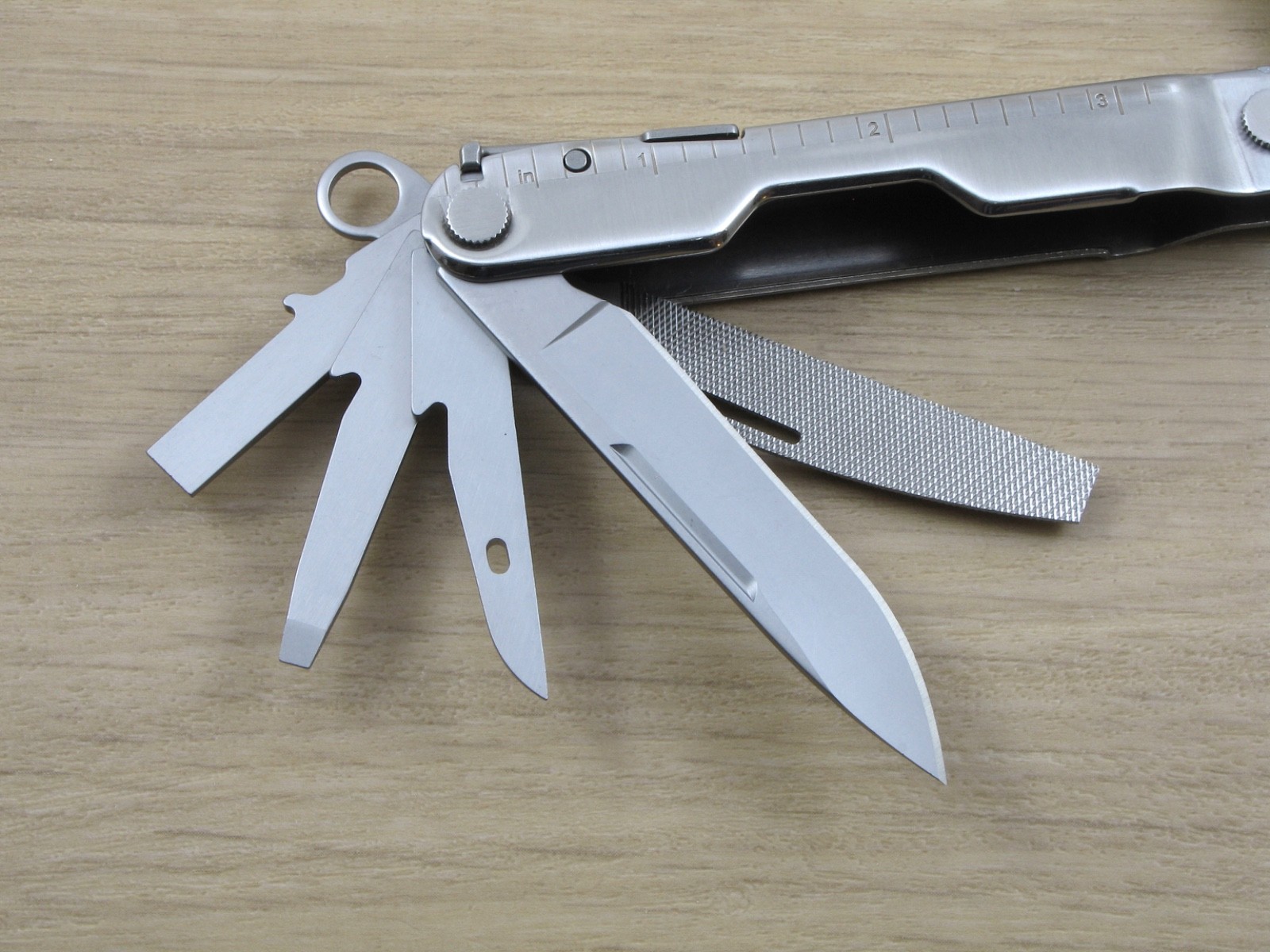 Leatherman REBAR Multi-Tool, Knife, Stainless, w/Nylon Sheath, USA – Excellent
