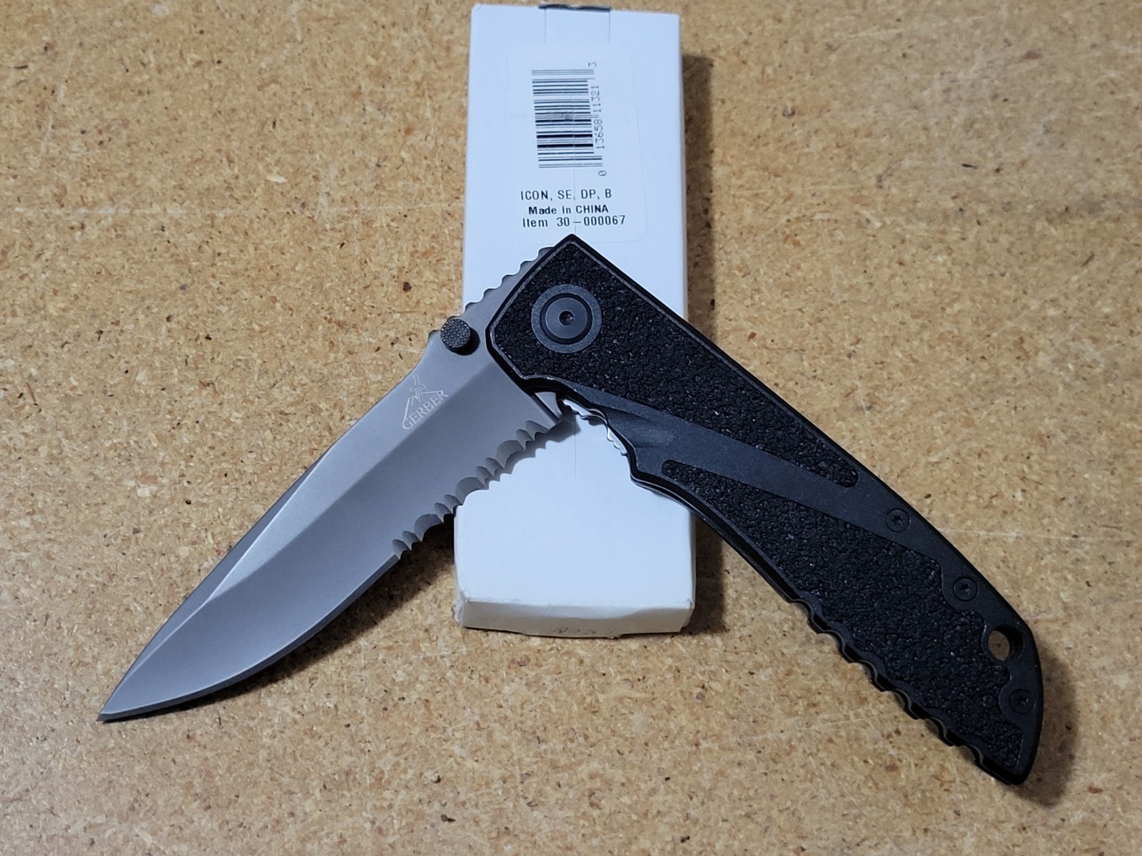 Gerber – Icon – 9.5″ OAL – Aluminum Handle – 4.25″ Blade – Discontinued – Rare