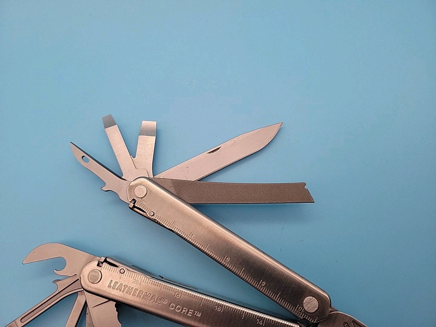 Leatherman Core Multi-Tool – Dated 0206 – Pliers, Knife – Silver – RETIRED