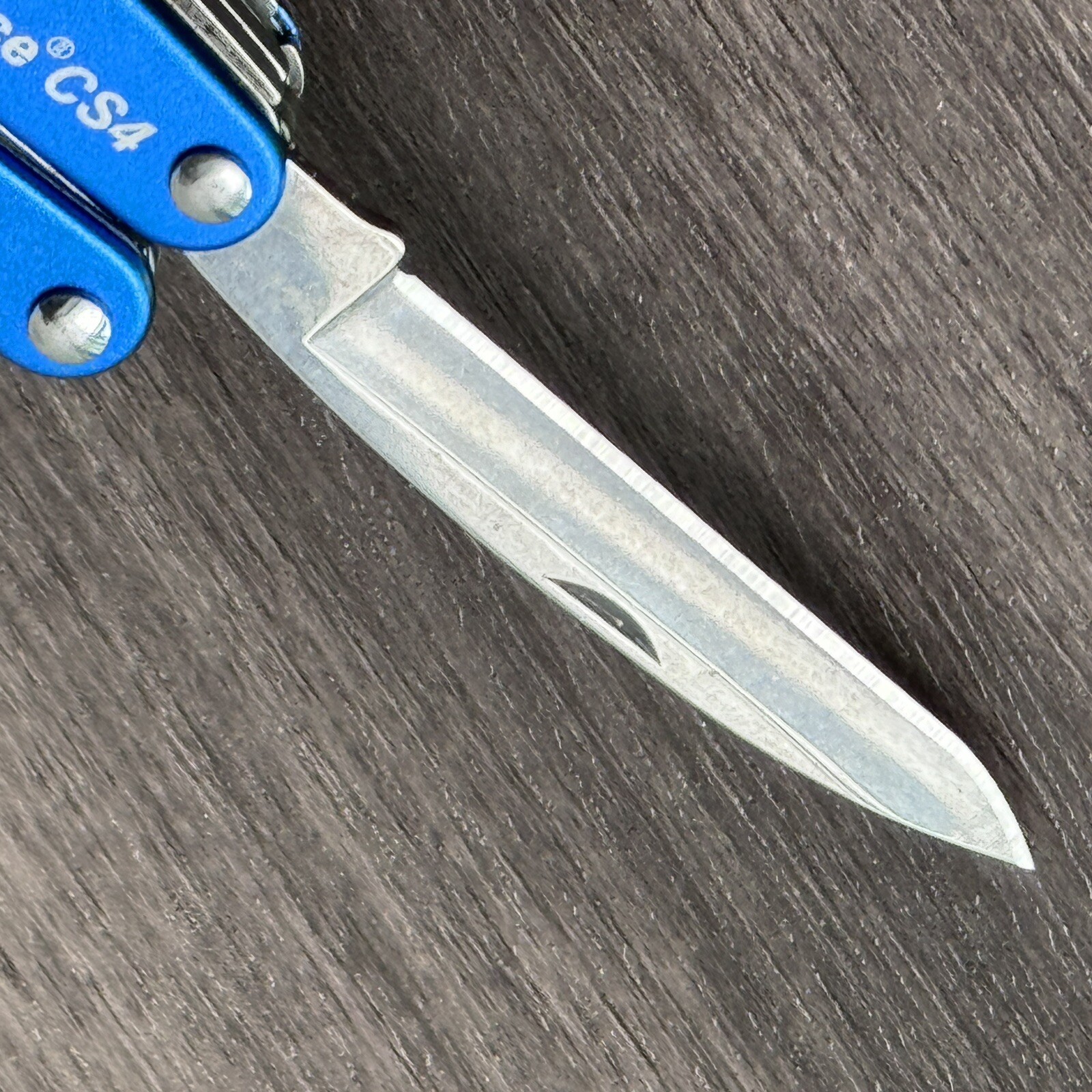 Leatherman Juice CS4 Glacier Blue multitool. Early variant