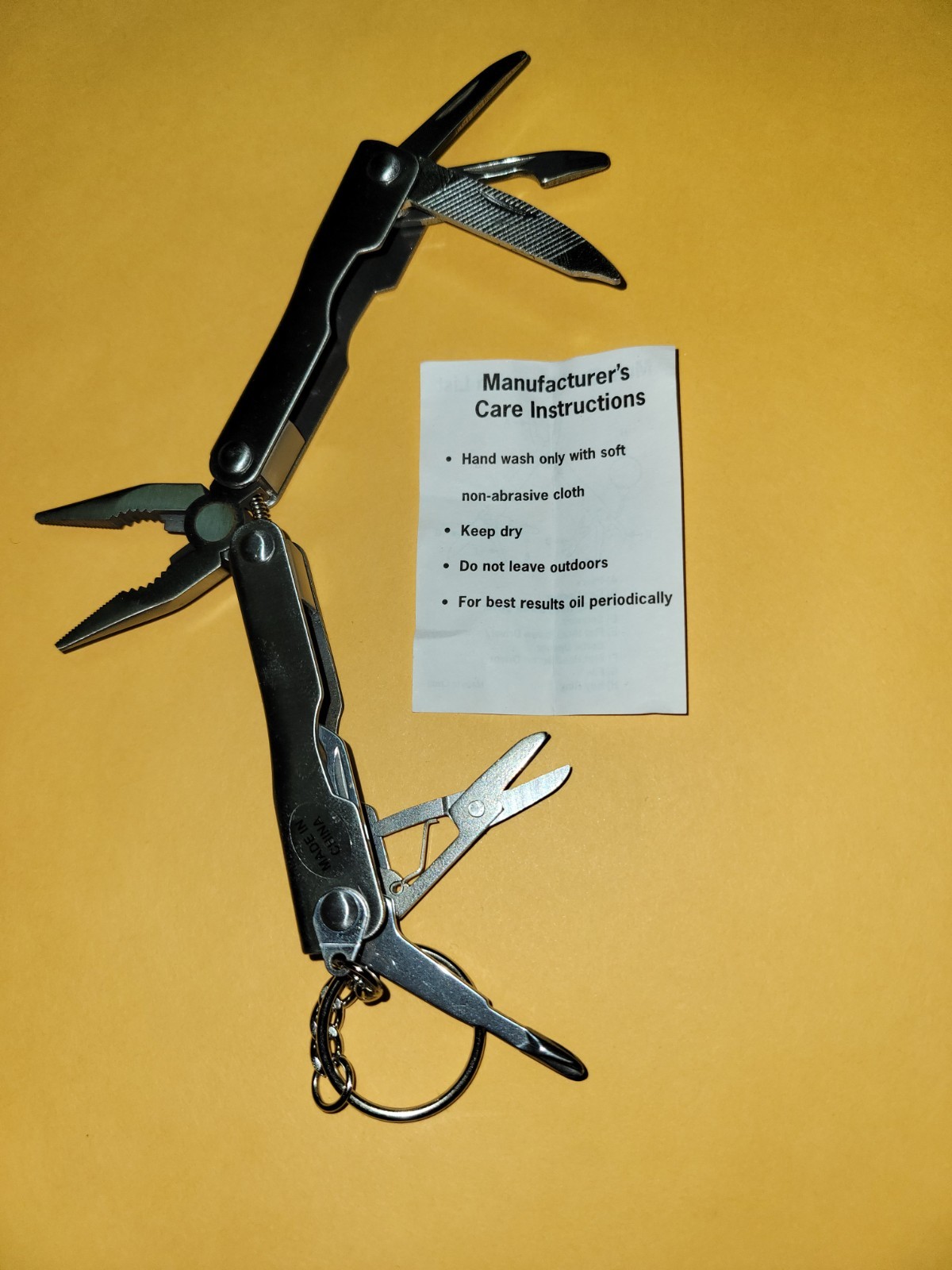 Multi-Tool – Stainless Steel like a toolbox full of functionality