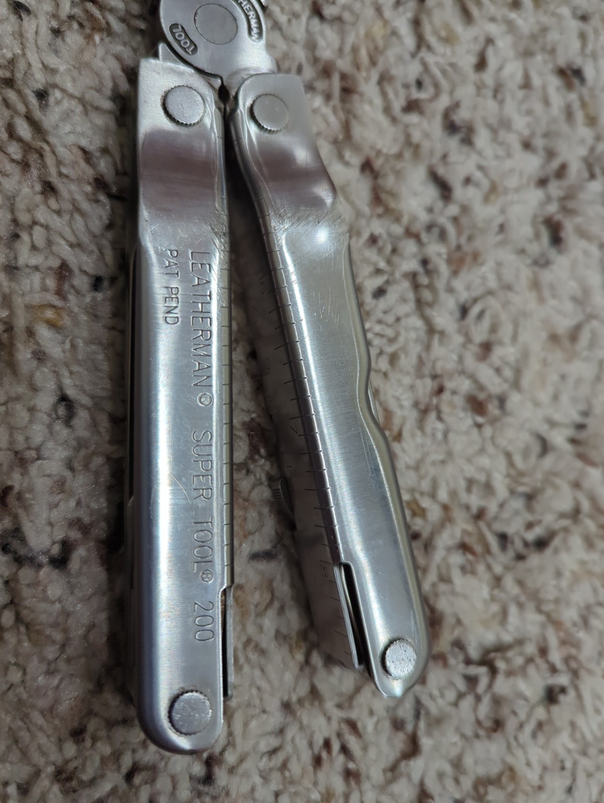 Leatherman SUPER TOOL 200 Multi-Tool – Used, Stainless, Good Condition