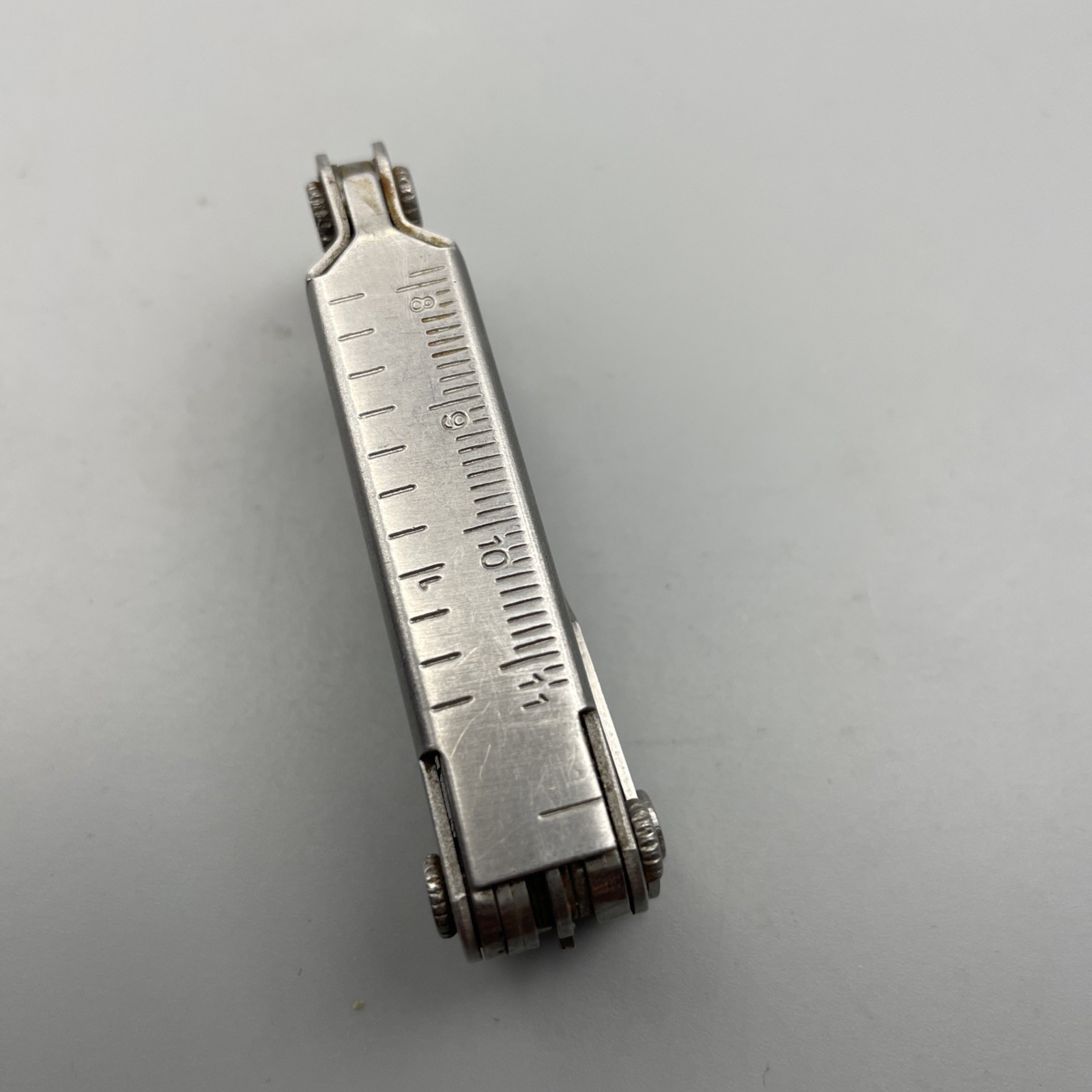Husky Small Multi-Tool, 2 1/2” Long Closed