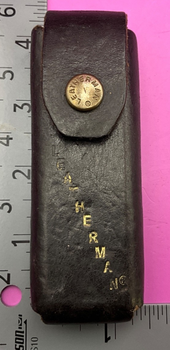 VTG LEATHERMAN MULTI TOOL WITH LEATHER CARRY CASE (#28