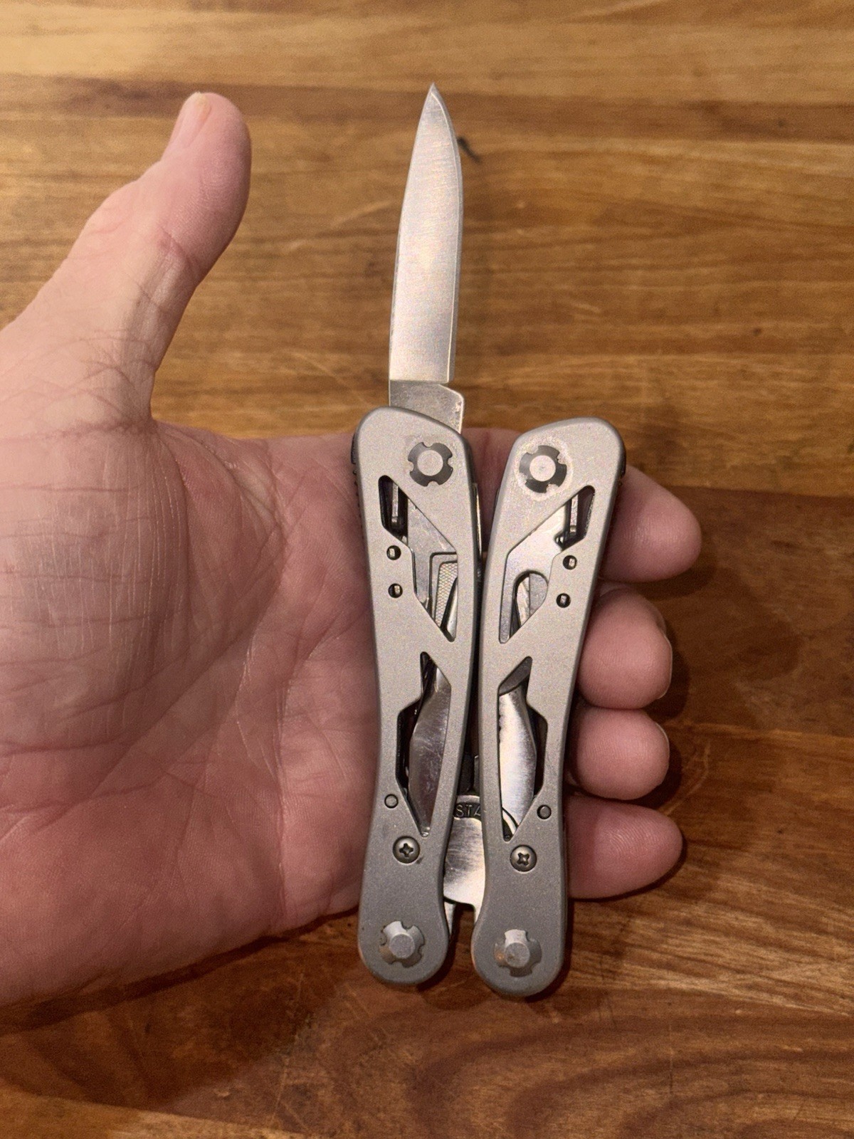 Stanley 12 In 1 Multi Tool. Last Photo Shows All Tools That Are Included. NICE.