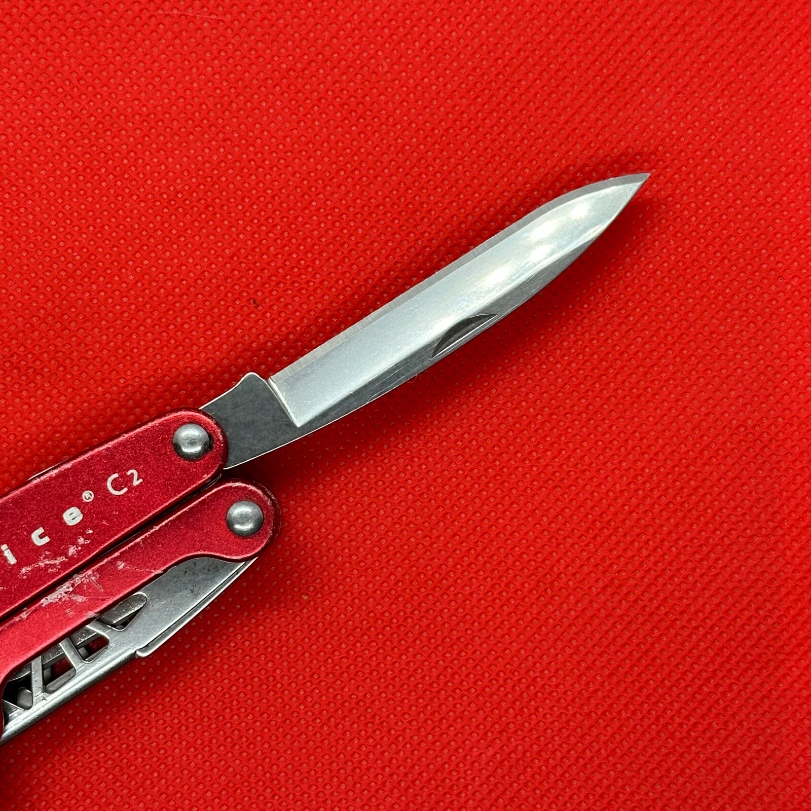 Red “Google” Leatherman Juice C2 Multitool. Discontinued/Retired **READ**