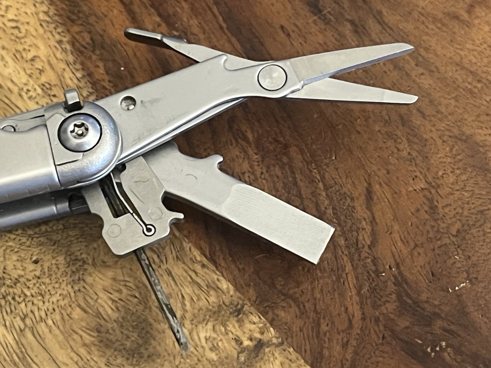 Leatherman Wave Multi-Tool Knife Great Condition!! w/New Sheath ~TASKCo