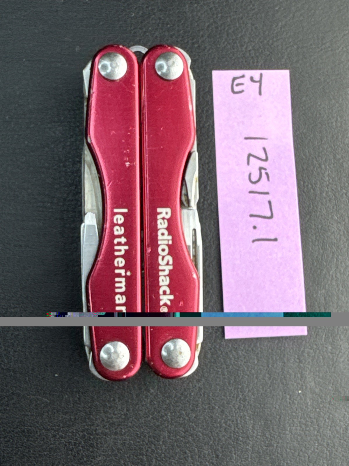 Leatherman Squirt E4 Multi-Tool w/Wire Strippers Radioshack 12517.1