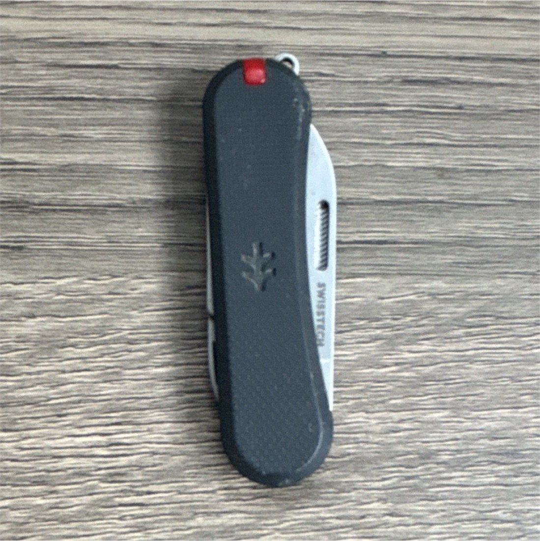 SwissTech Listig Multi-Function Pocket Key Ring Knife Plain Edge Blade.