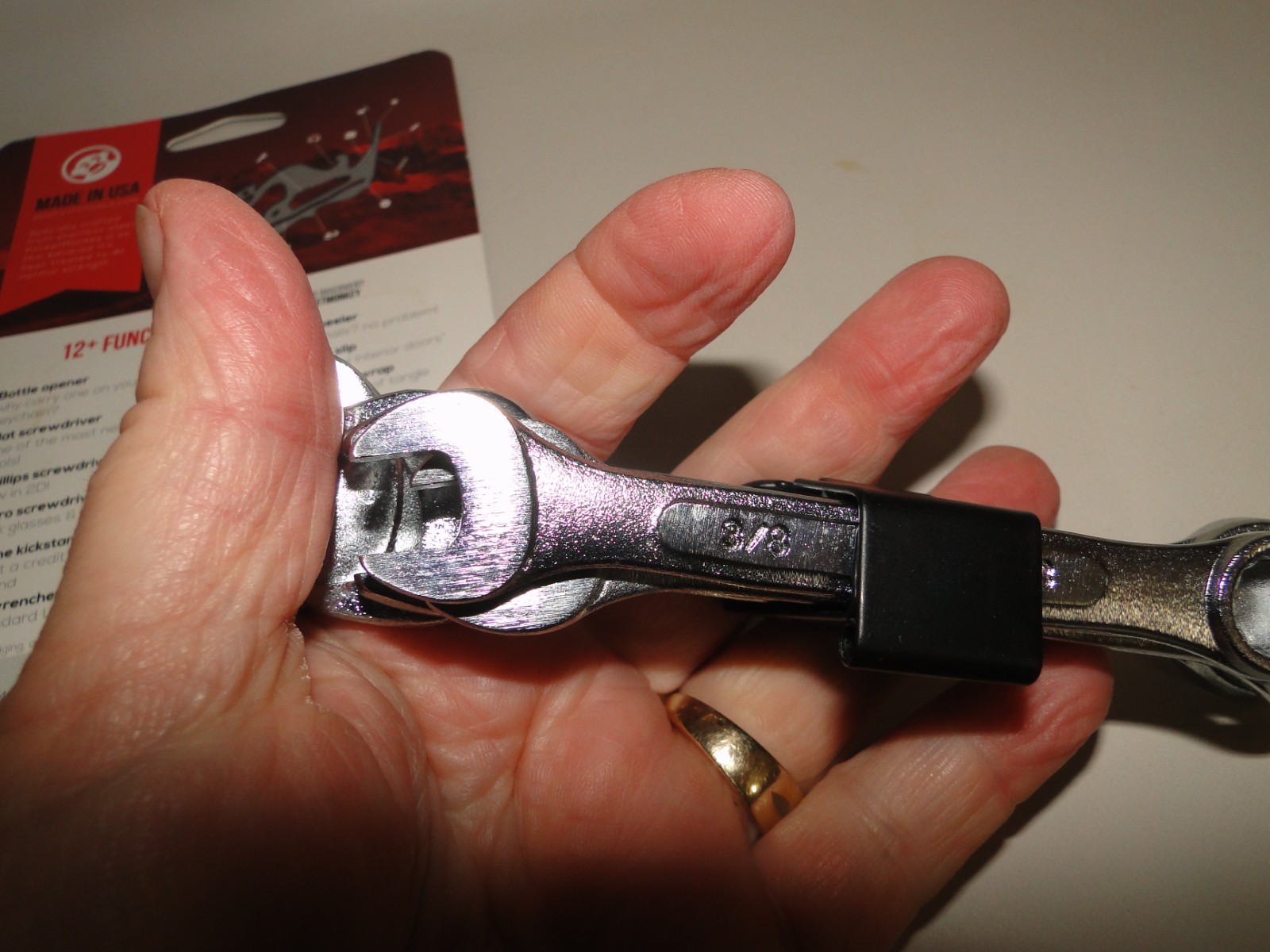 Zootility Pocket Monkey Basic Multi Tool 3.25″ x 2″ Stainless & 5 End Wrenches