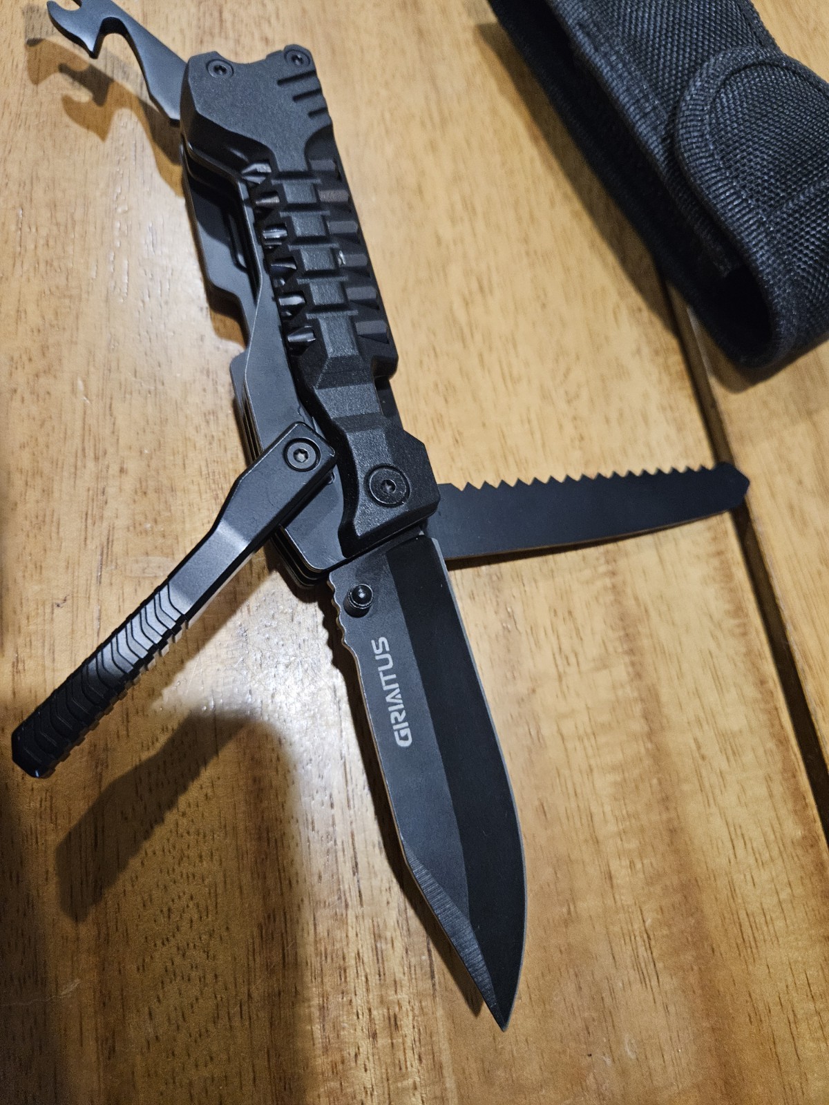 Gravitus 17 In 1 Multi Tool Knife with Carry Case New Great for camping/ hunting