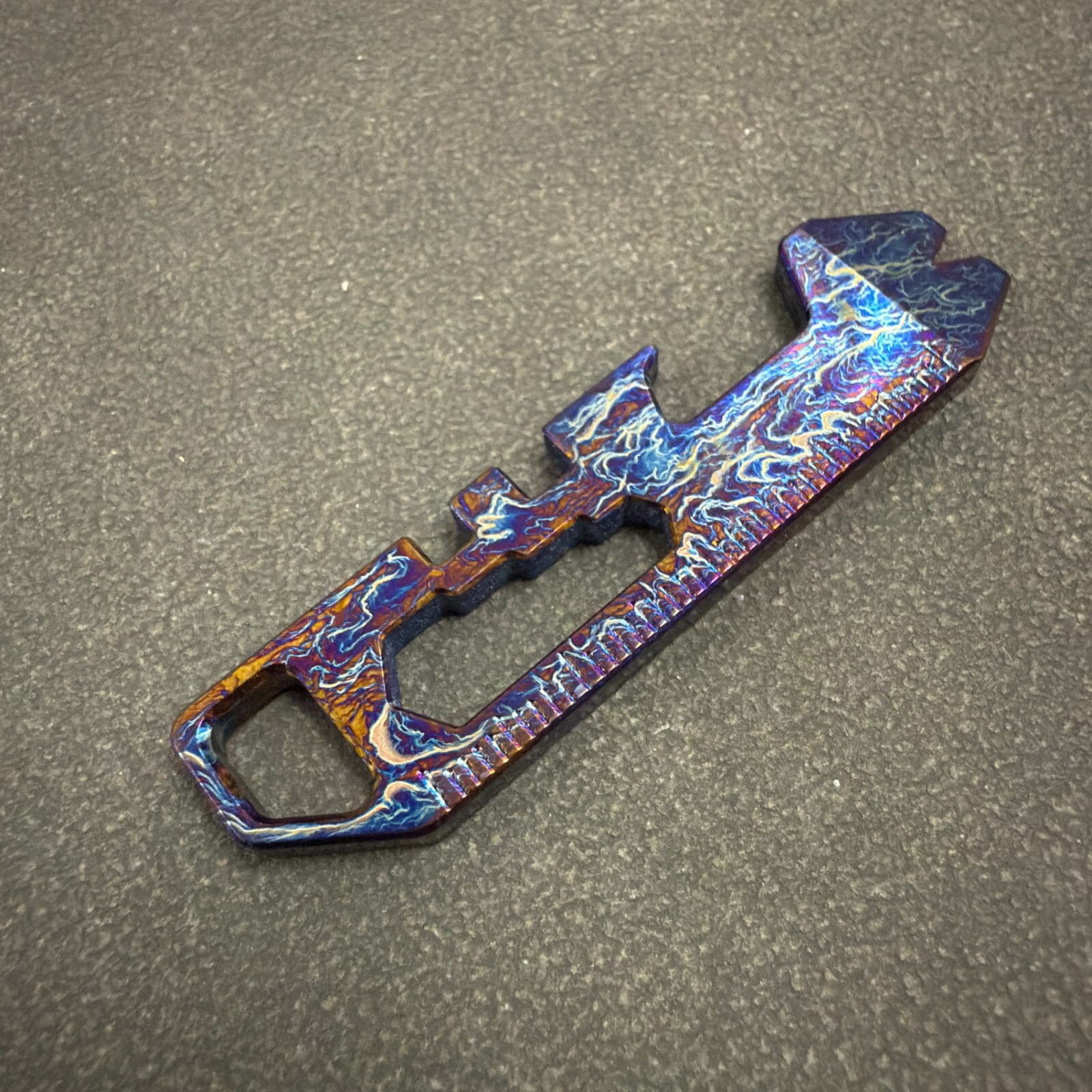 RIHE Design TC4 Titanium Rod EDC Bottle Opener Crowbar -Color