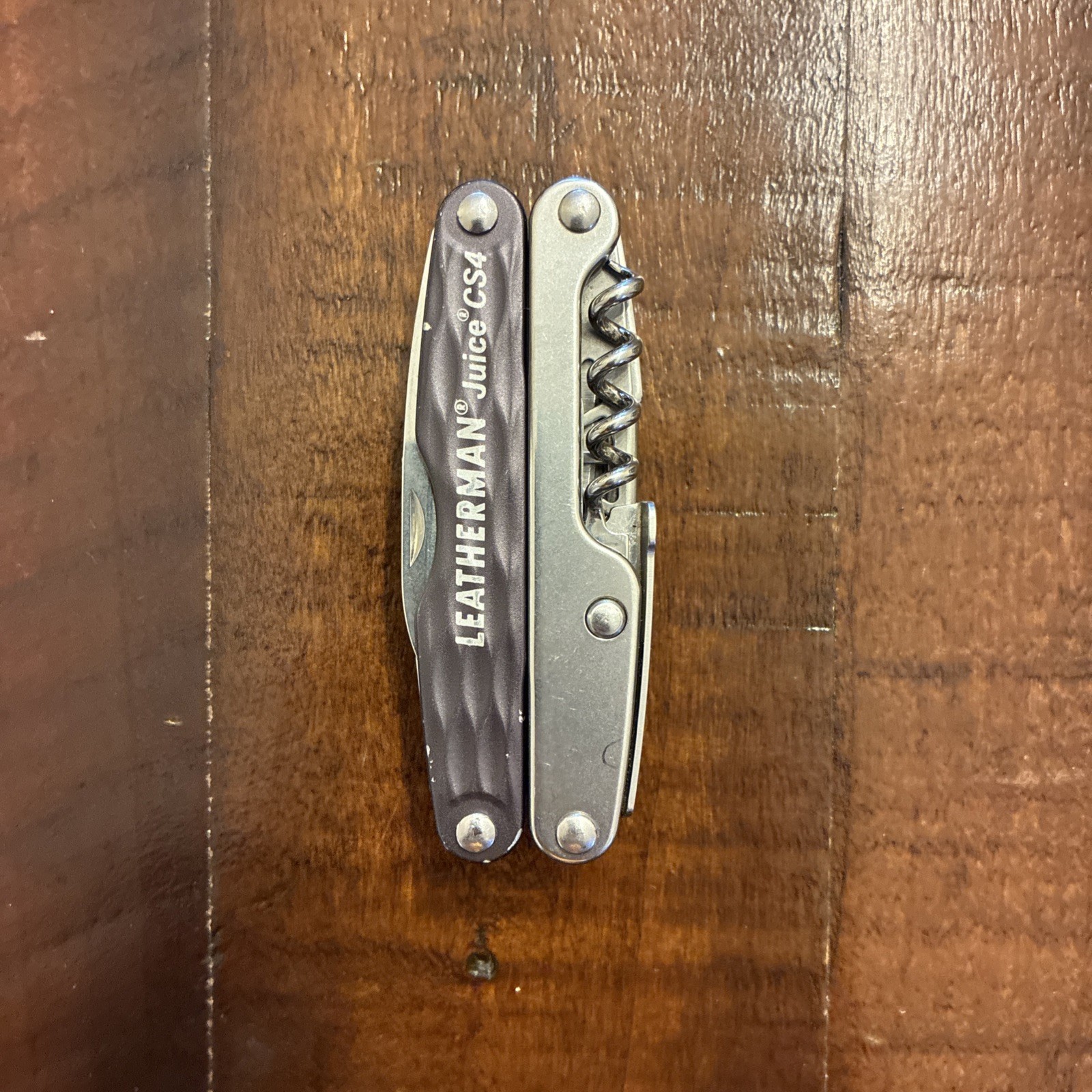 Leatherman Juice CS4 Multi Tool Discontinued Granite Gray Excellent – Read