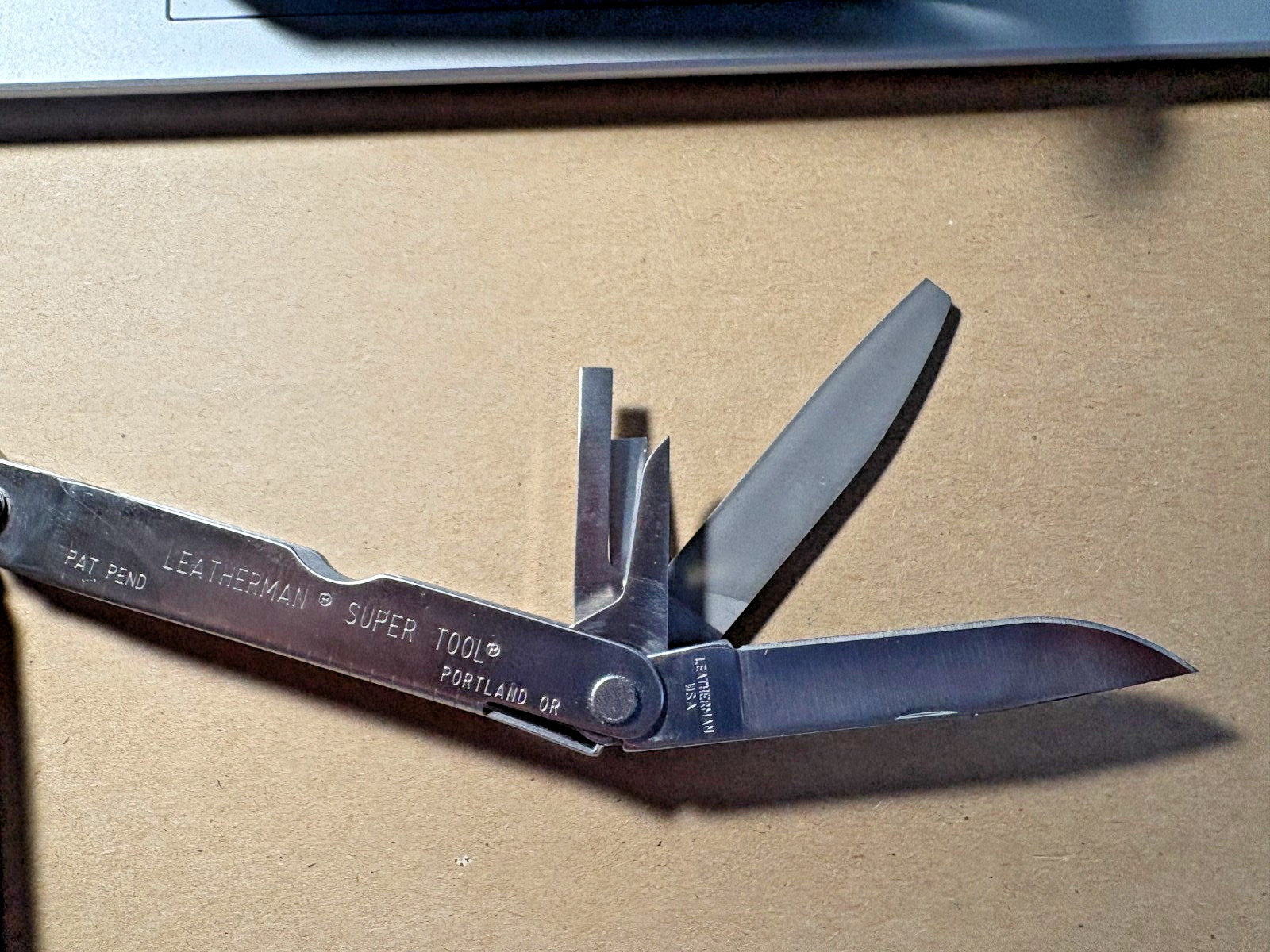 Vintage Leatherman Super Tool 08/99 w/Leather Sheath