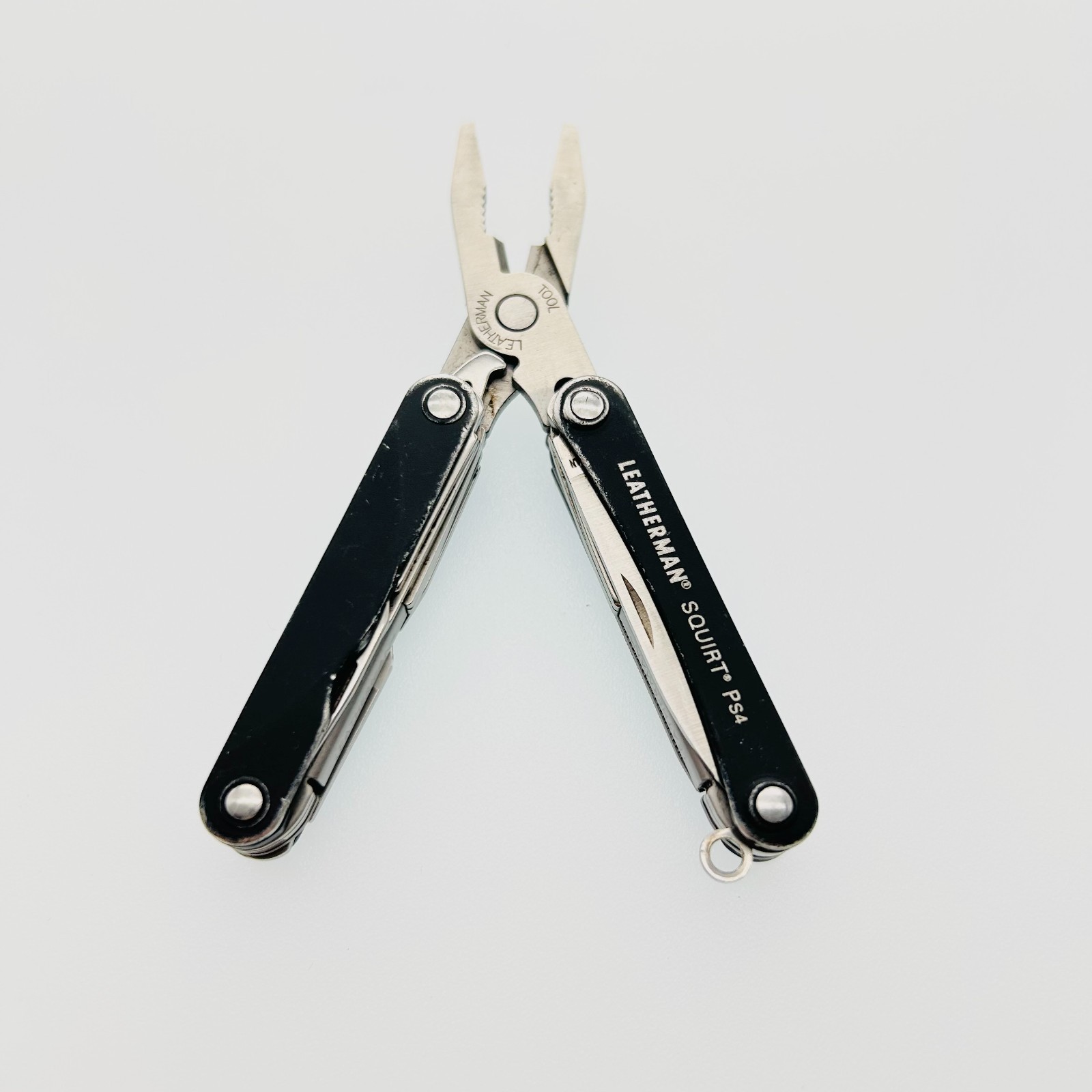 Leatherman Squirt PS4 BLACK – 8-in-1 Keychain Multi-Tool Discontinued (CODE2)