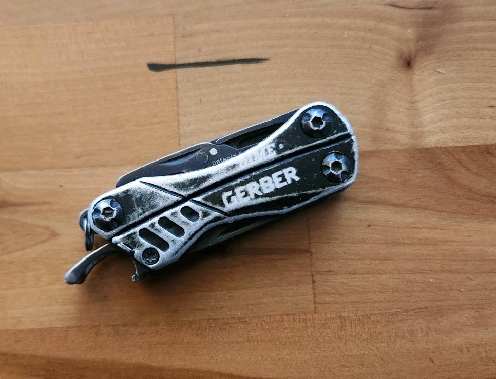 Gerber Dime Black – 9 Functions (USA) – Good Condition, Free Shipping – 791