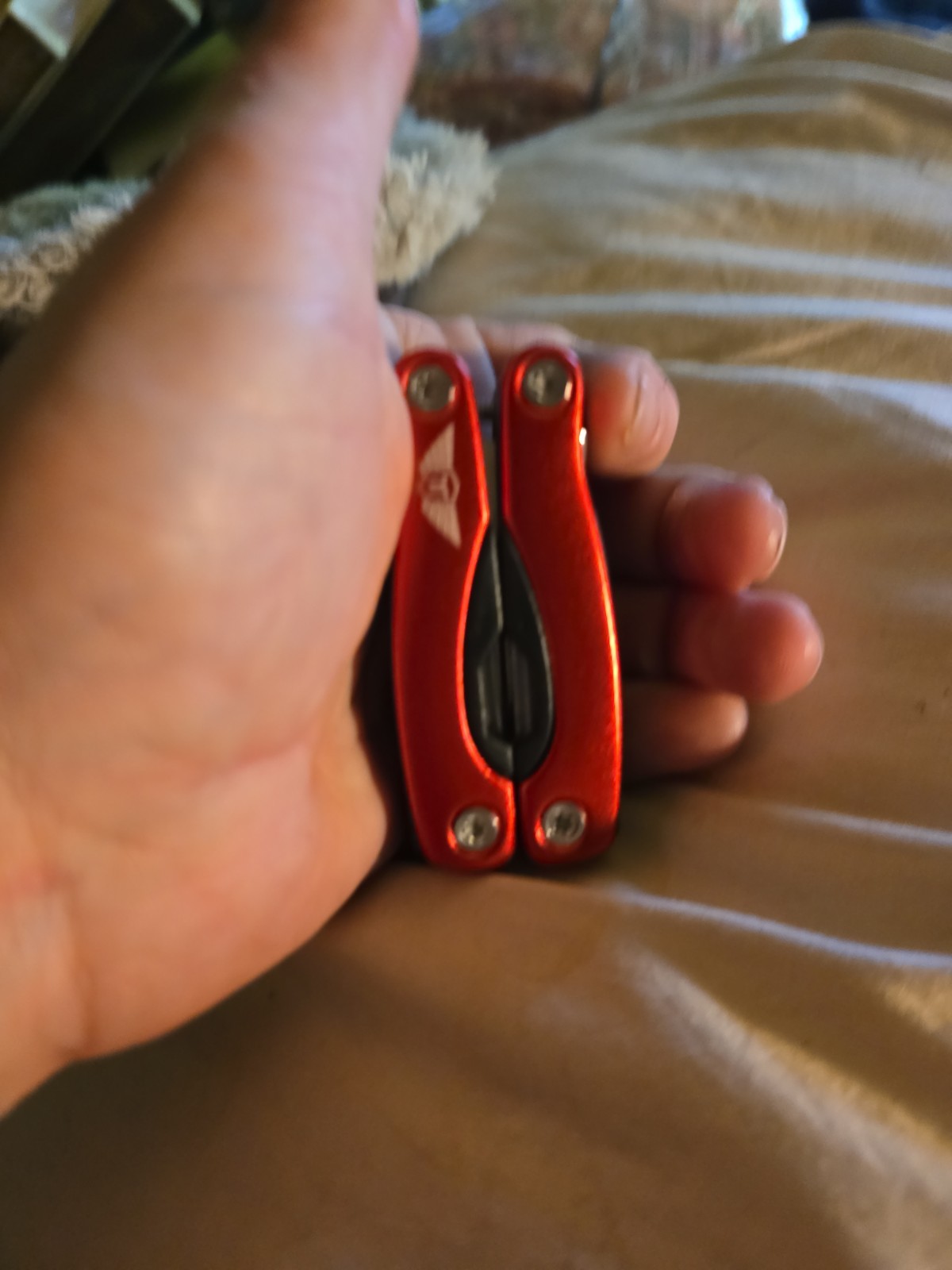 9 In 1 Portable Pocket Multi Tool Plier Survival Camping Travel Life Tools New