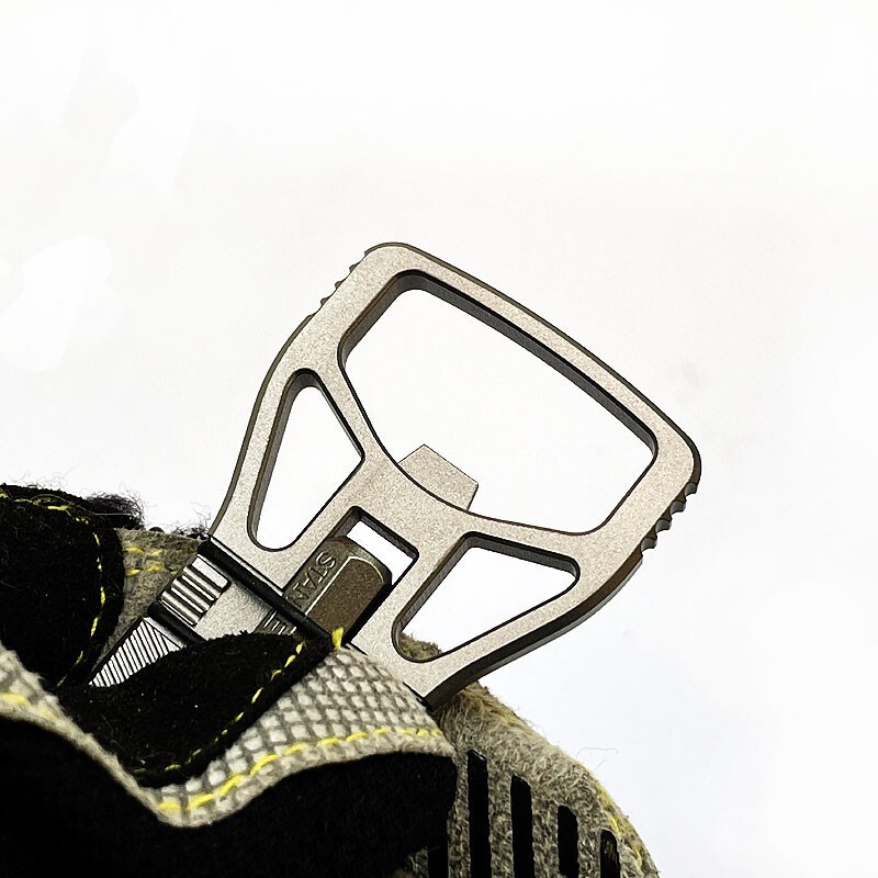 Titanium Alloy Keychain Pry Bar Crowbar Bottle Opener Outdoor Multi EDC Tools