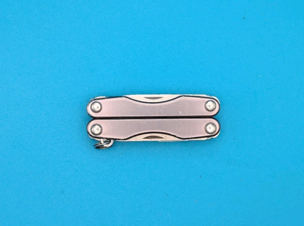 Leatherman Squirt S4 Multi-Tool, Key Ring, Retired, GRAY!