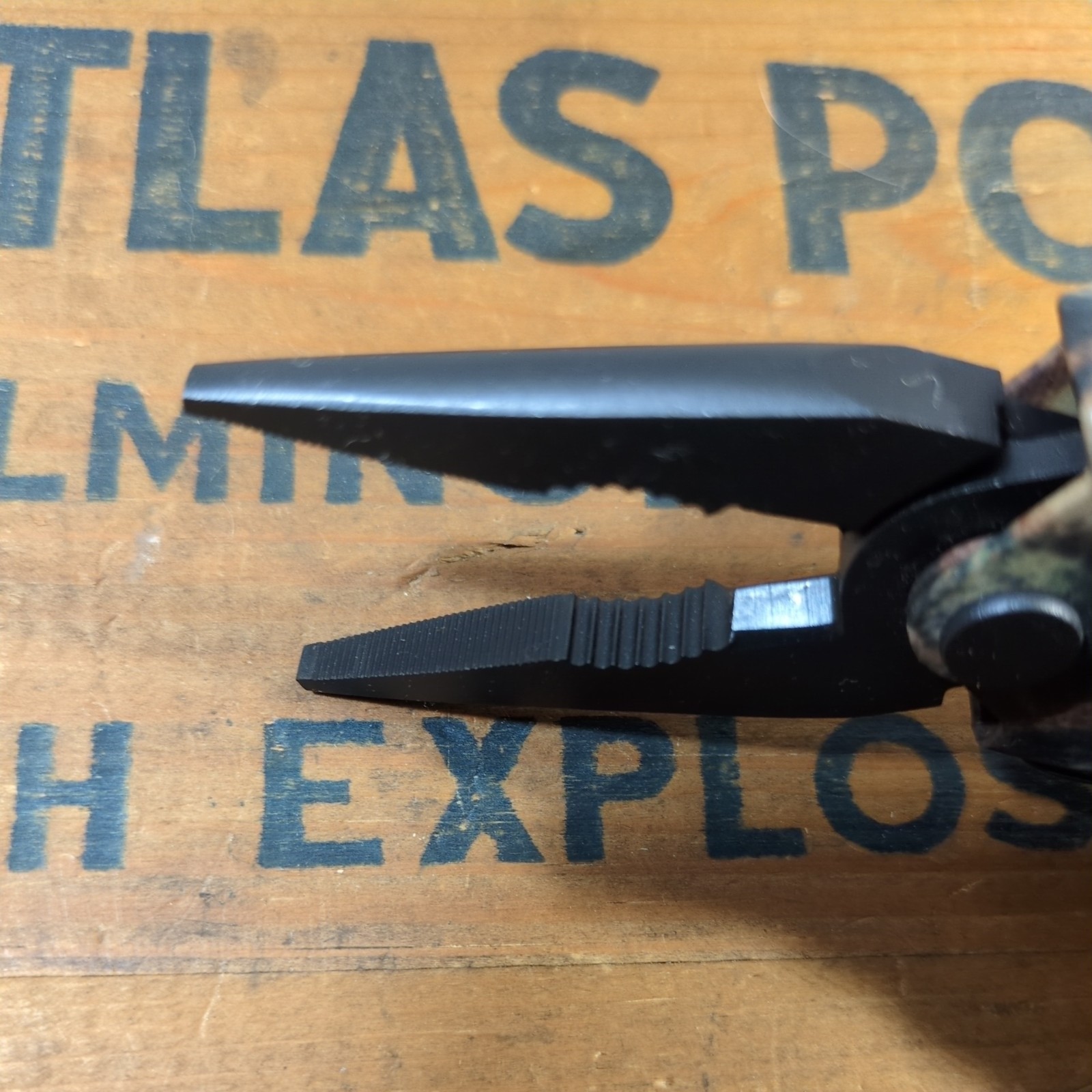 Gerber USA MP600 Pro Scout Mossy Oak Multi Tool Folding Knife