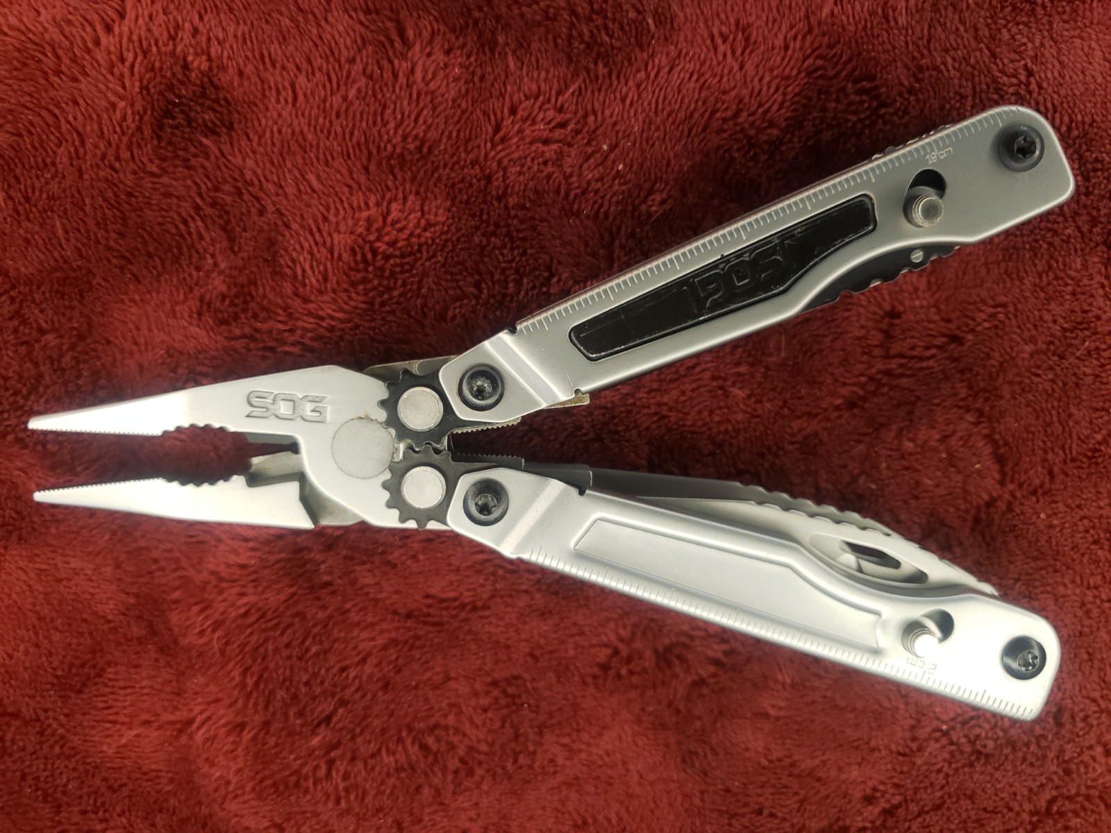 Retired SOG PowerPlay Knife Pliers Multi Tool