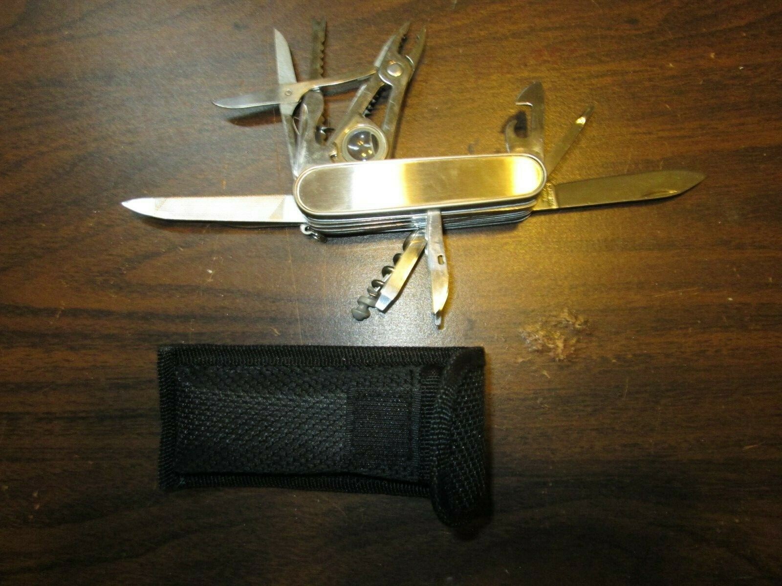 MULTIFUNCTION KNIFE – 14 FUNCTIONS – STAINLESS STEEL