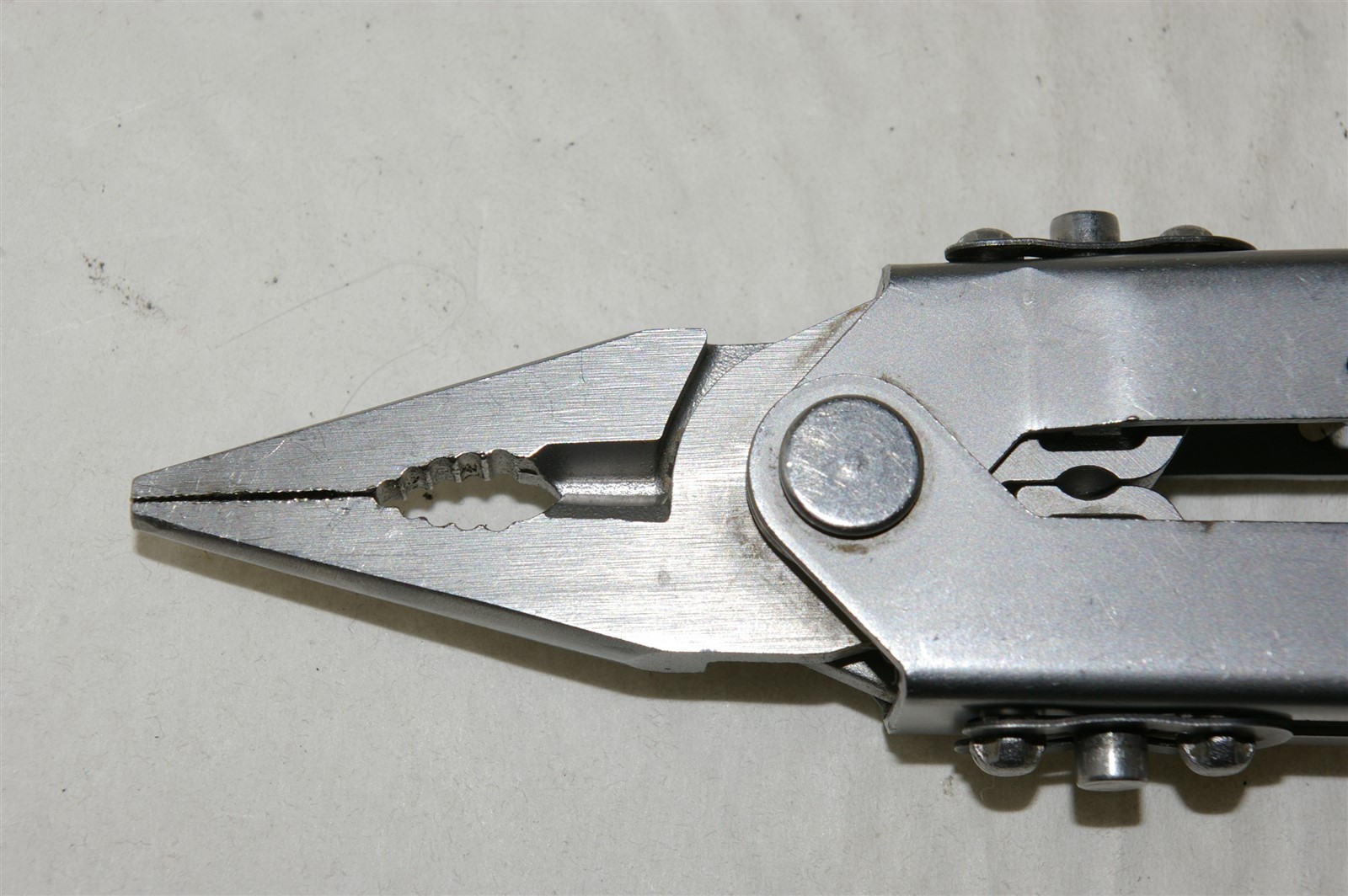 Gerber MP400 Compact Sport Multi-Tool Multi-Plier Stainless Silver
