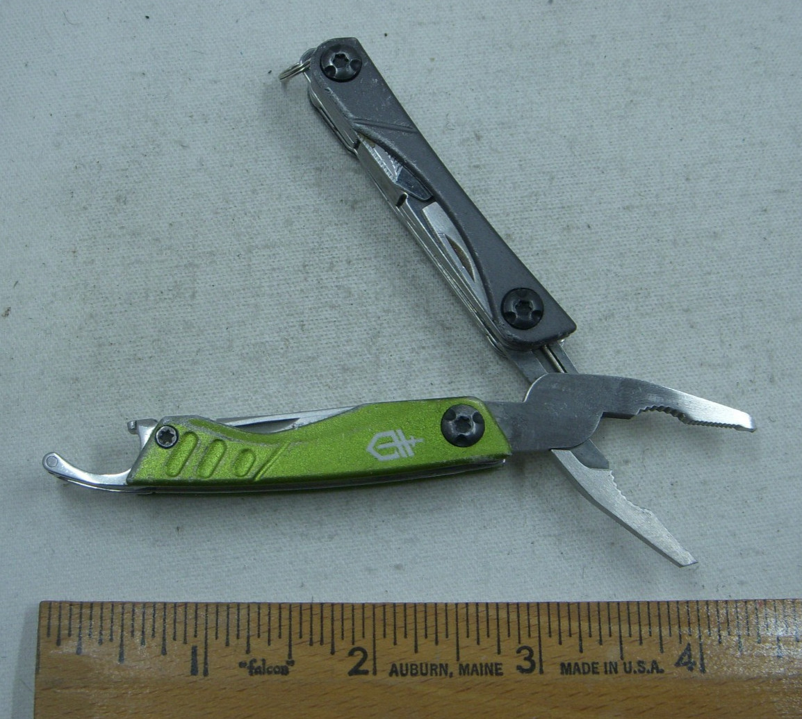 Gerber Dime 4660621D1 Green 11 Function Multi Tool