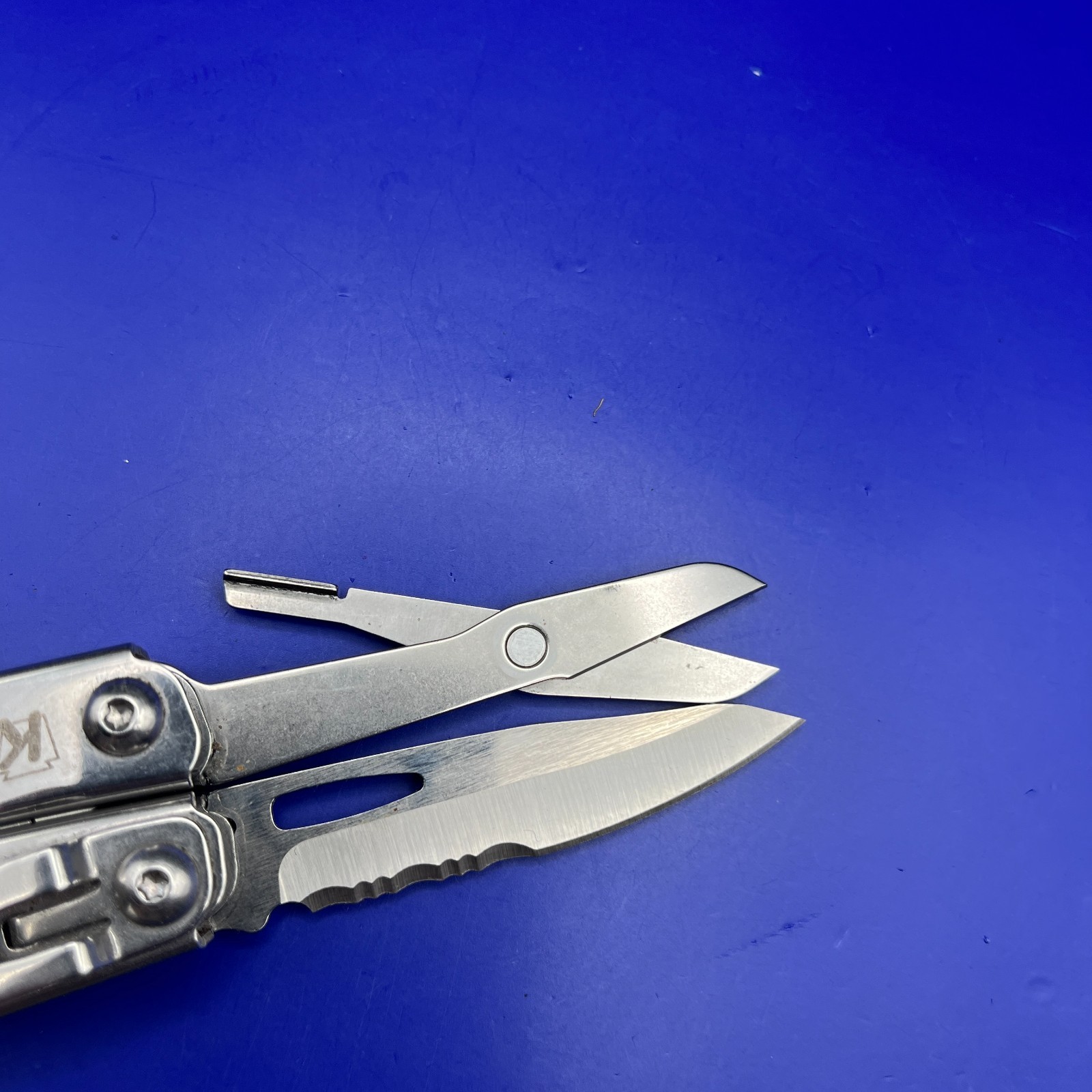 Leatherman Stainless Steel Wingman Multi Tool Scissors Knife Plier