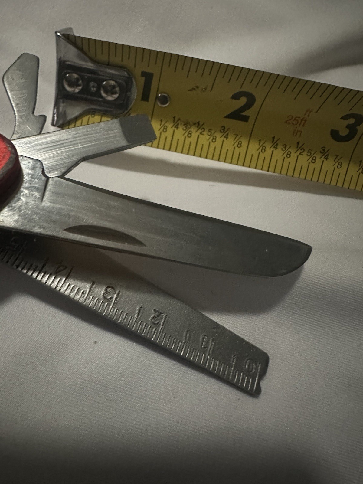 Hyper Tough 12 In One Multitool 4” Closed With Pliers All Metal
