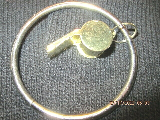 Brass Safety Attack Bracelet Whistle to Wear