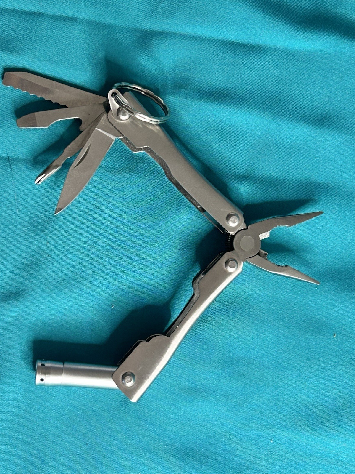 Lot of 2 Keychain Multi-Tools GRIP 6-in-1 LED Torch Tool Micro Folding Pliers