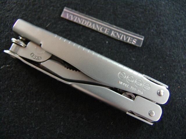 BUCK USA- BUCK LITE TOOL 355–MULTI TOOL–RETIRED–COLLECTIBLE-EXCELLENT