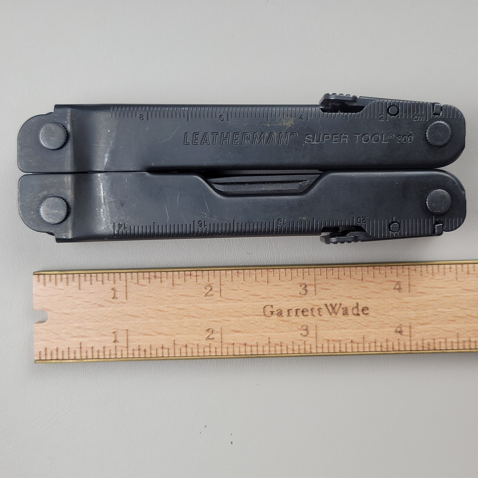 Leatherman Super Tool 300 Black Oxide Multi Tool Pliers Heavy Duty