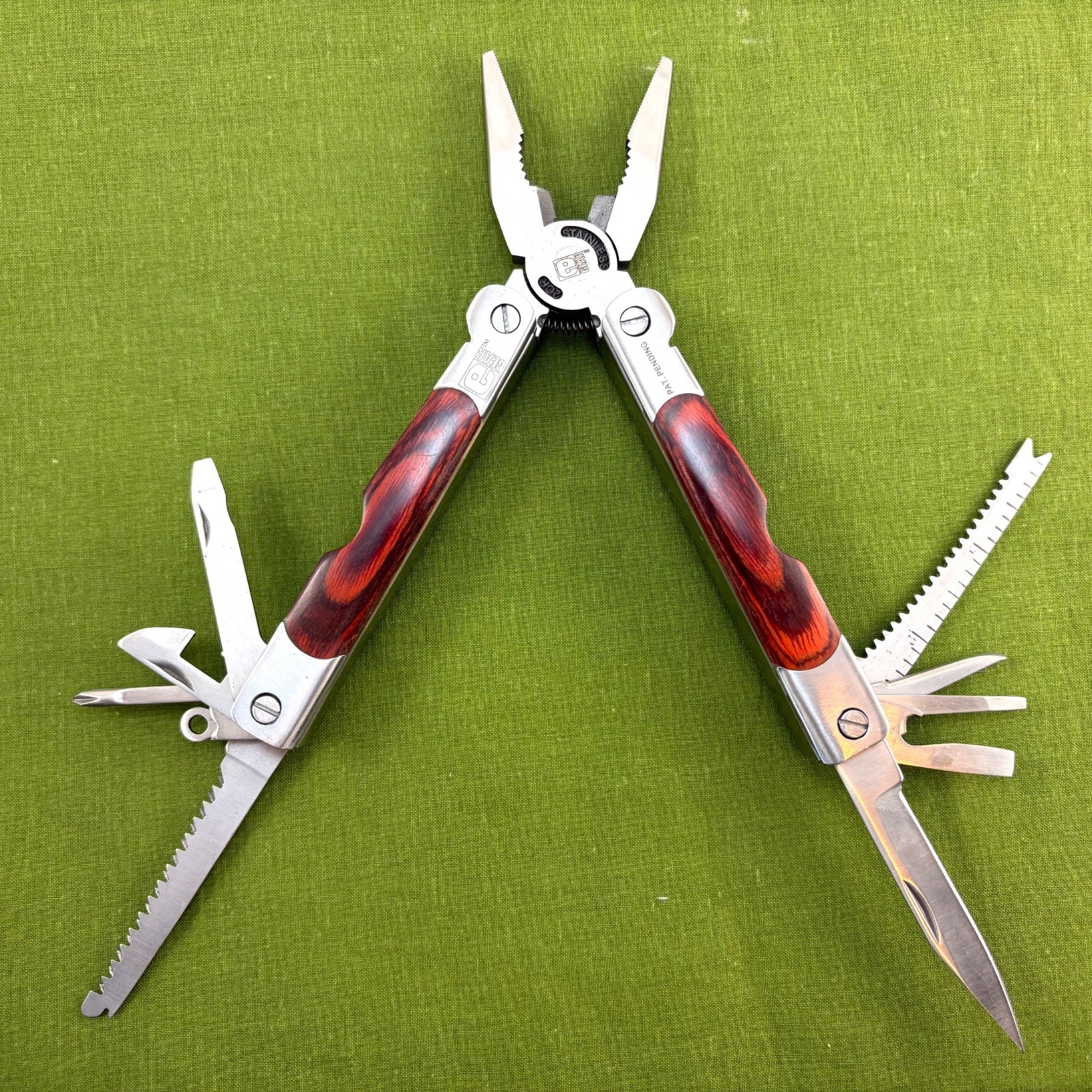 e GEAR 3 PIECE ALL PURPOSE TOOL SET / 18-in-1 & 12-in-1 PLIERS, KNIFE