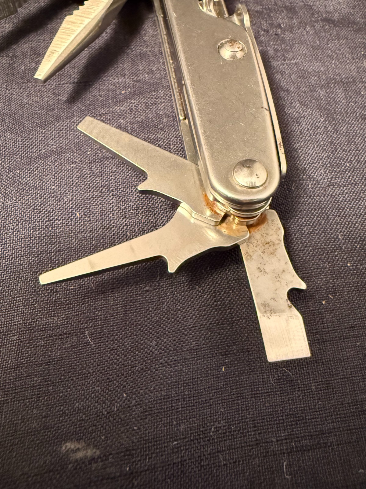 Leatherman Juice CS4 Blue & Silver Multi Tool
