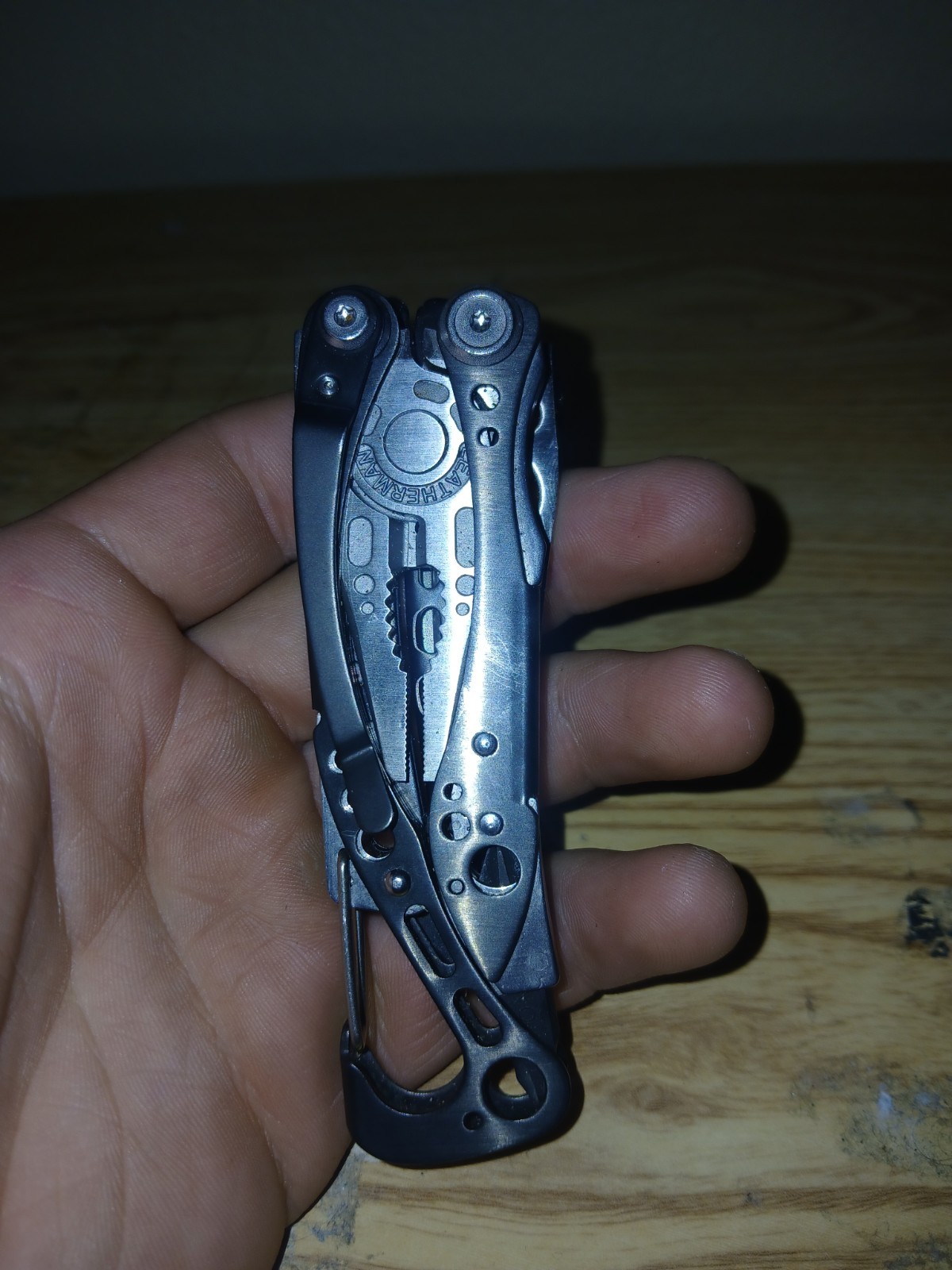 Leatherman Skeletool CX Multi-Tool Pliers Knife Bit Driver – Carbon Fiber