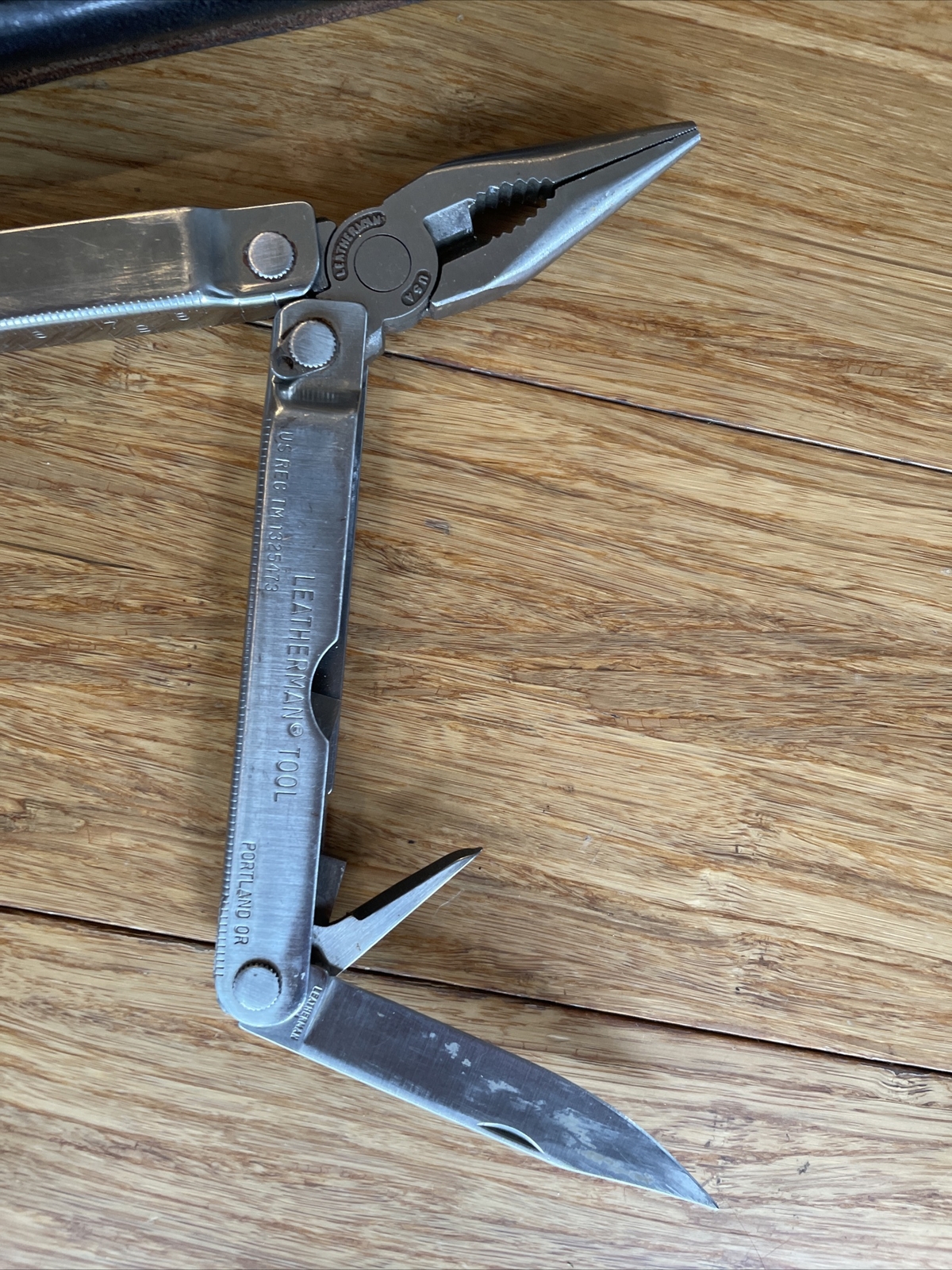 Vintage Leatherman Multi – Tool US REG Trademark 1325473 Portland OR USA.
