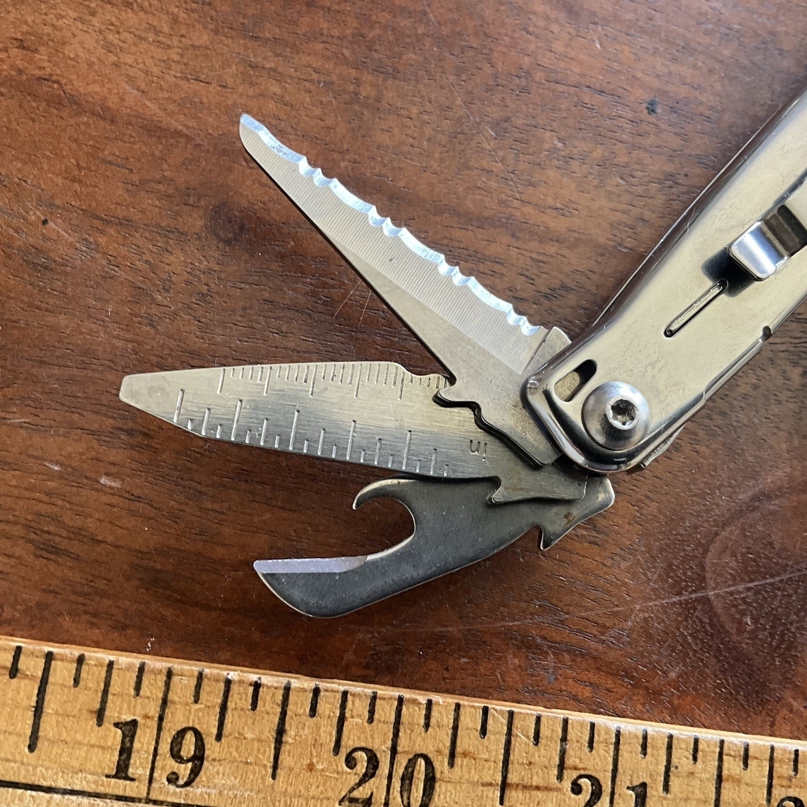 Leatherman Sidekick Multi Tool With Belt Clip Date Code 0116 (Jan 2016)