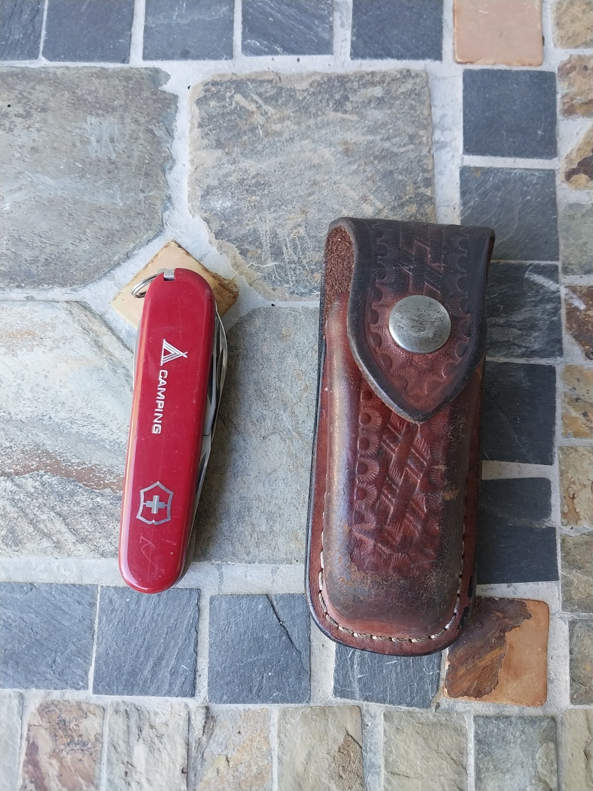 Victorinox Camping Swiss Army Knife Red Multi-Tool w/ Leather Pouch