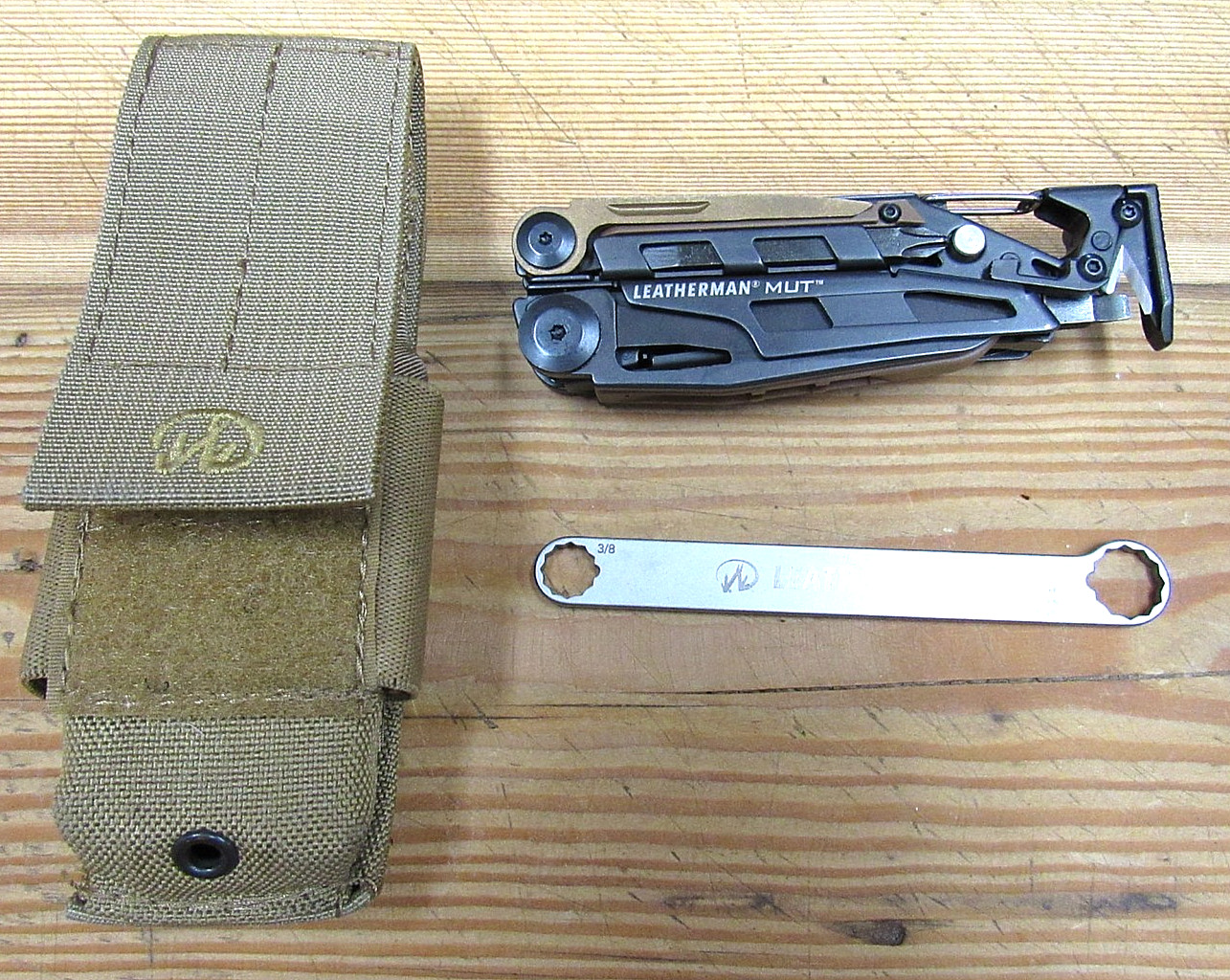Leatherman MUT EOD Black multi tool Brown/Tan VERY GOOD CONDITION