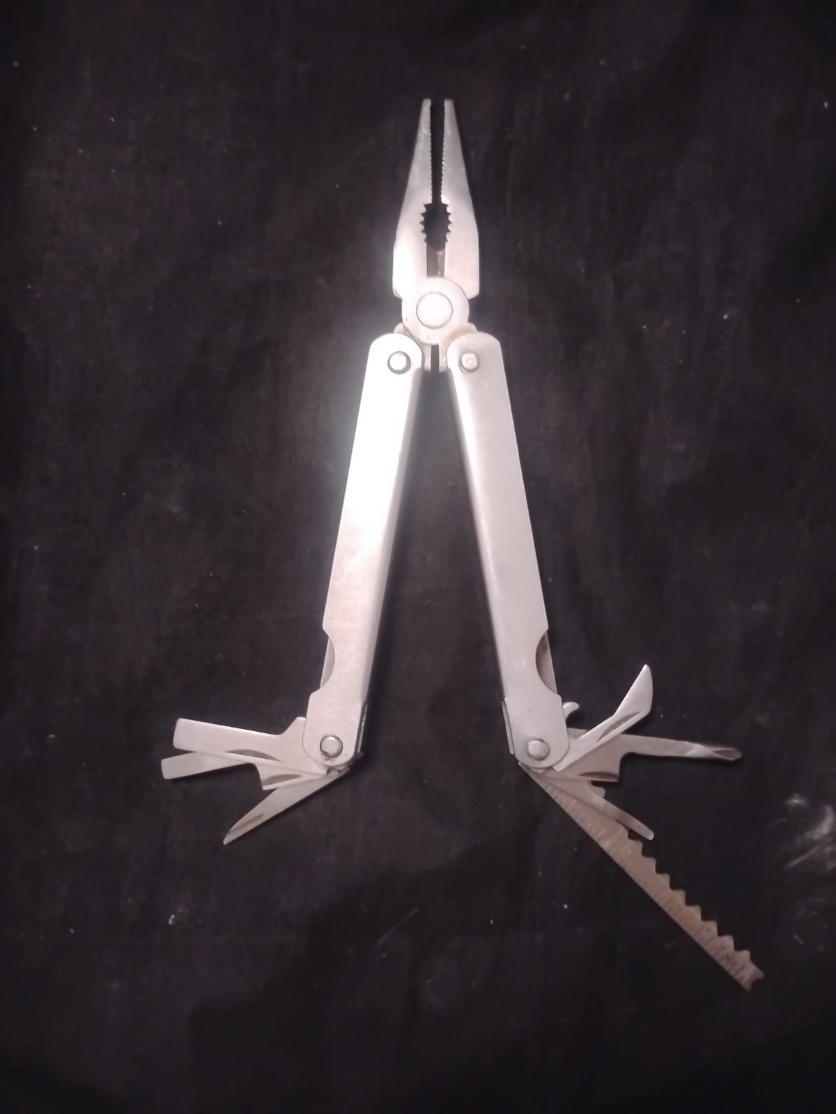 Multi-Tool Knife Plier & Tool Folding Star Key Sets (F2)