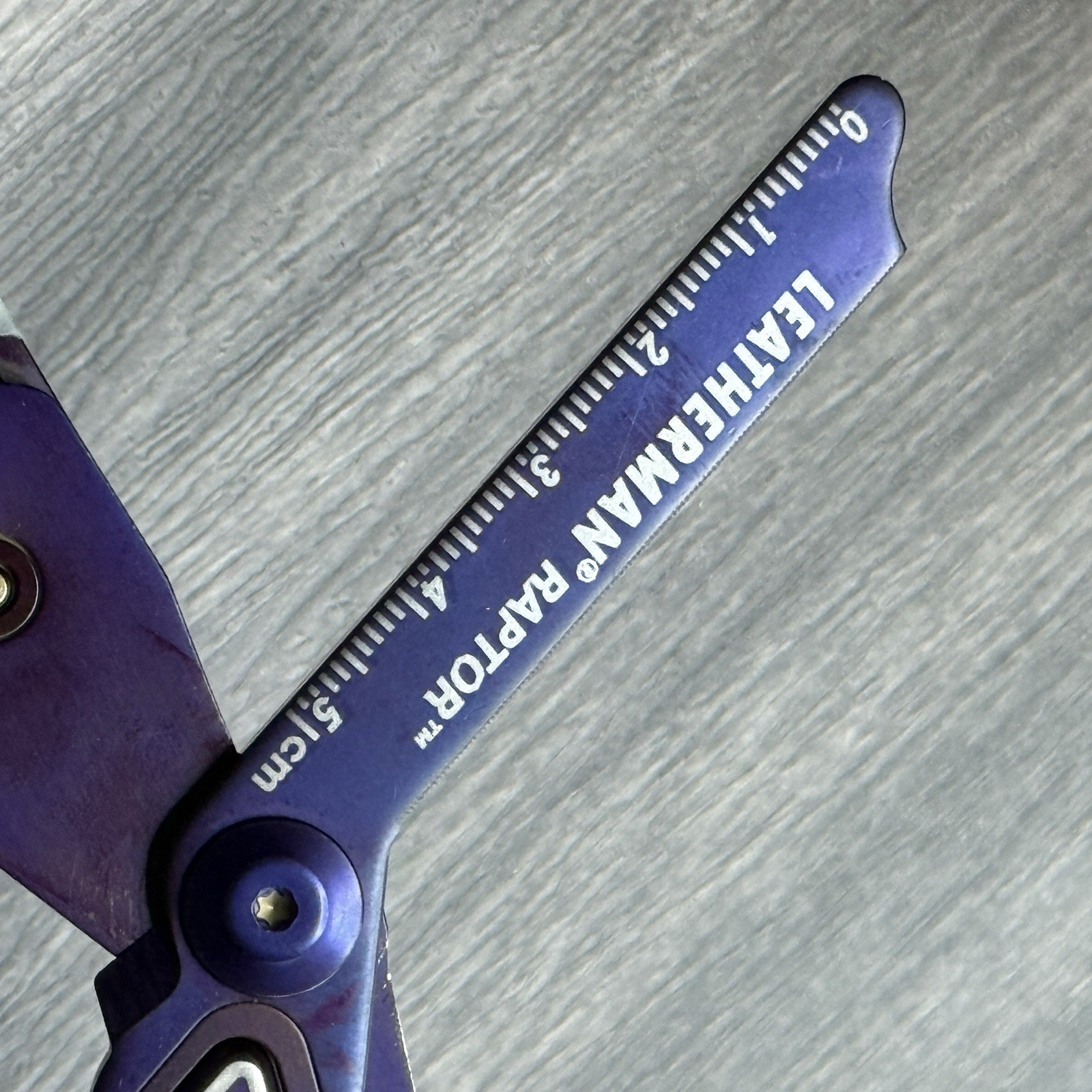 Leatherman Raptor Glow Limited Edition Raptor Purple Raptor Purple Glow 341/500