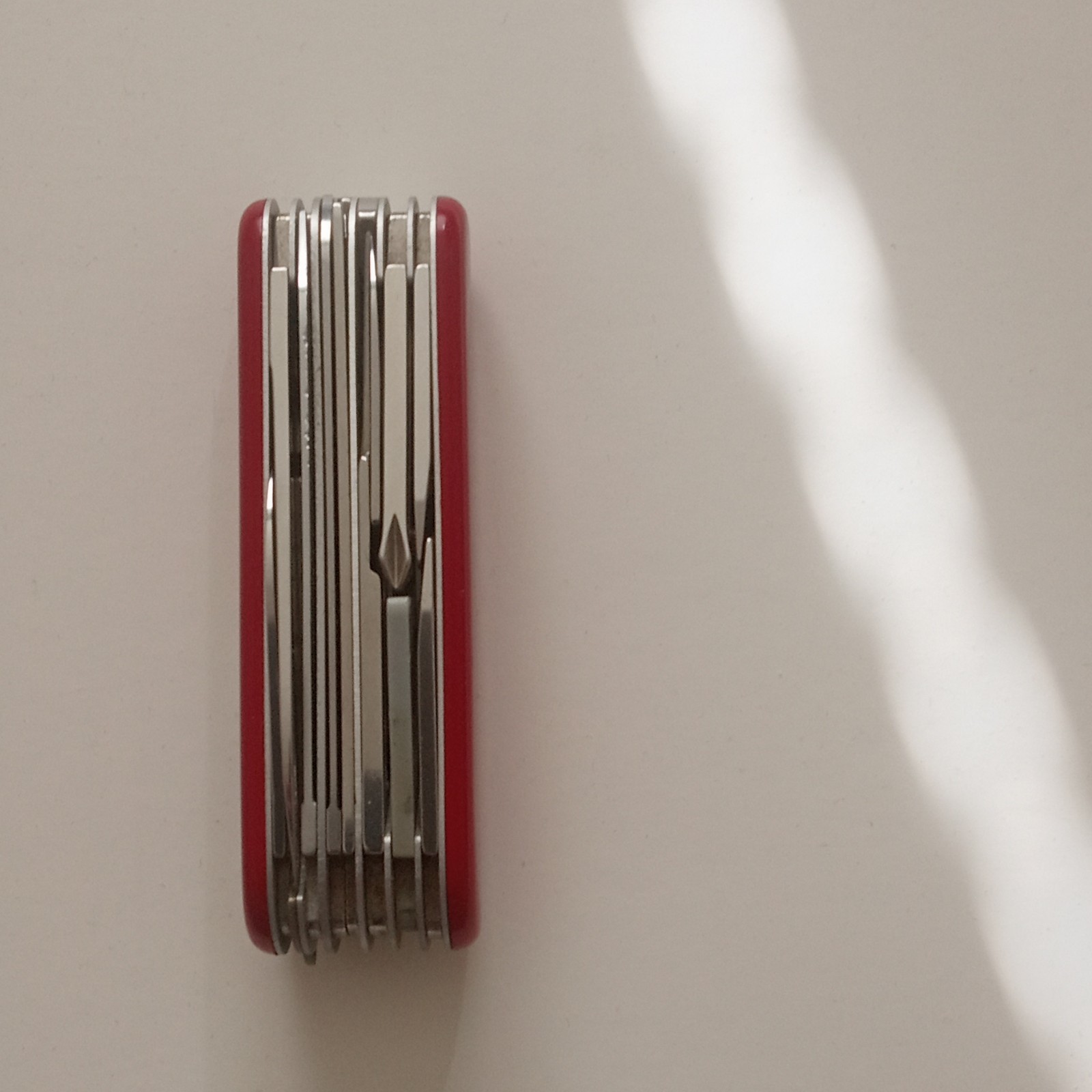 Victorinox Swiss Army Red Multi-Tool Knife Scissors Corkscrew Lanyard