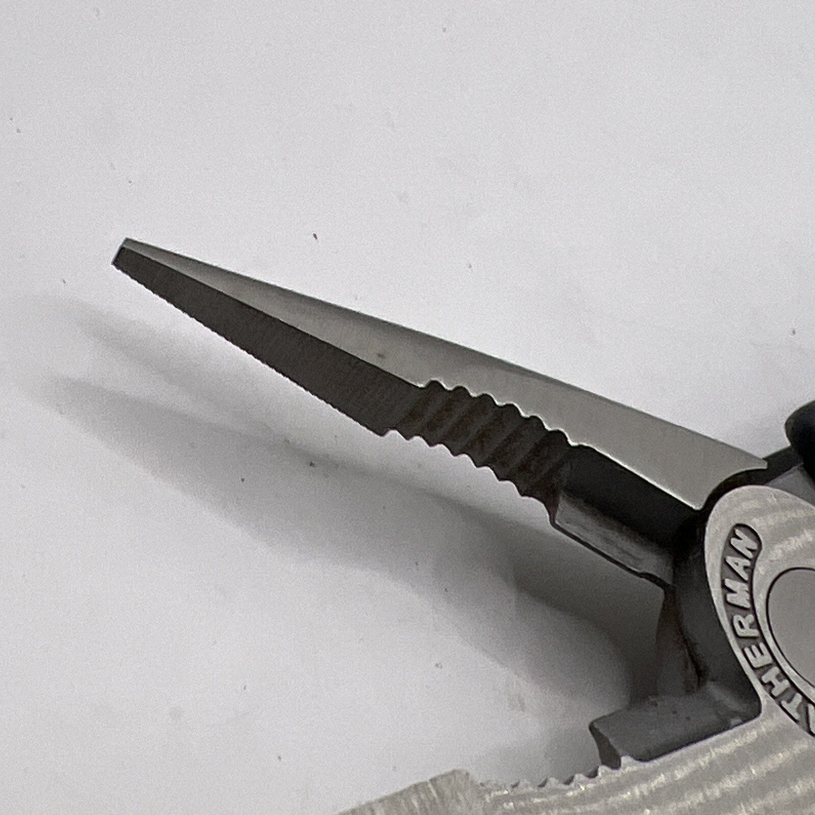 Leatherman Kick Multi-ToolbKnifebPliersvRetired Collectible Leather Sheath Used