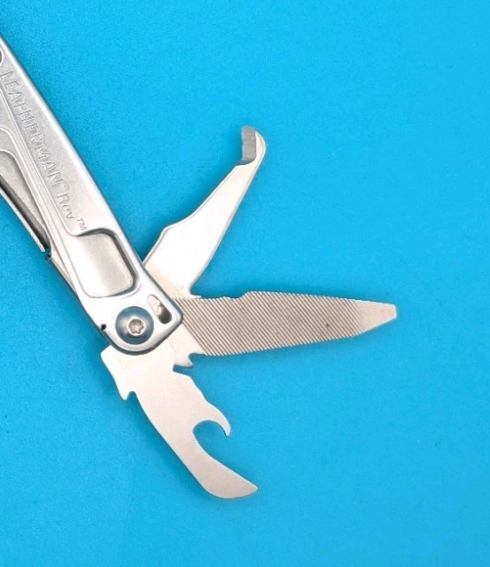 Leatherman Rev 3.8″ Multi-Tool, Stainless!