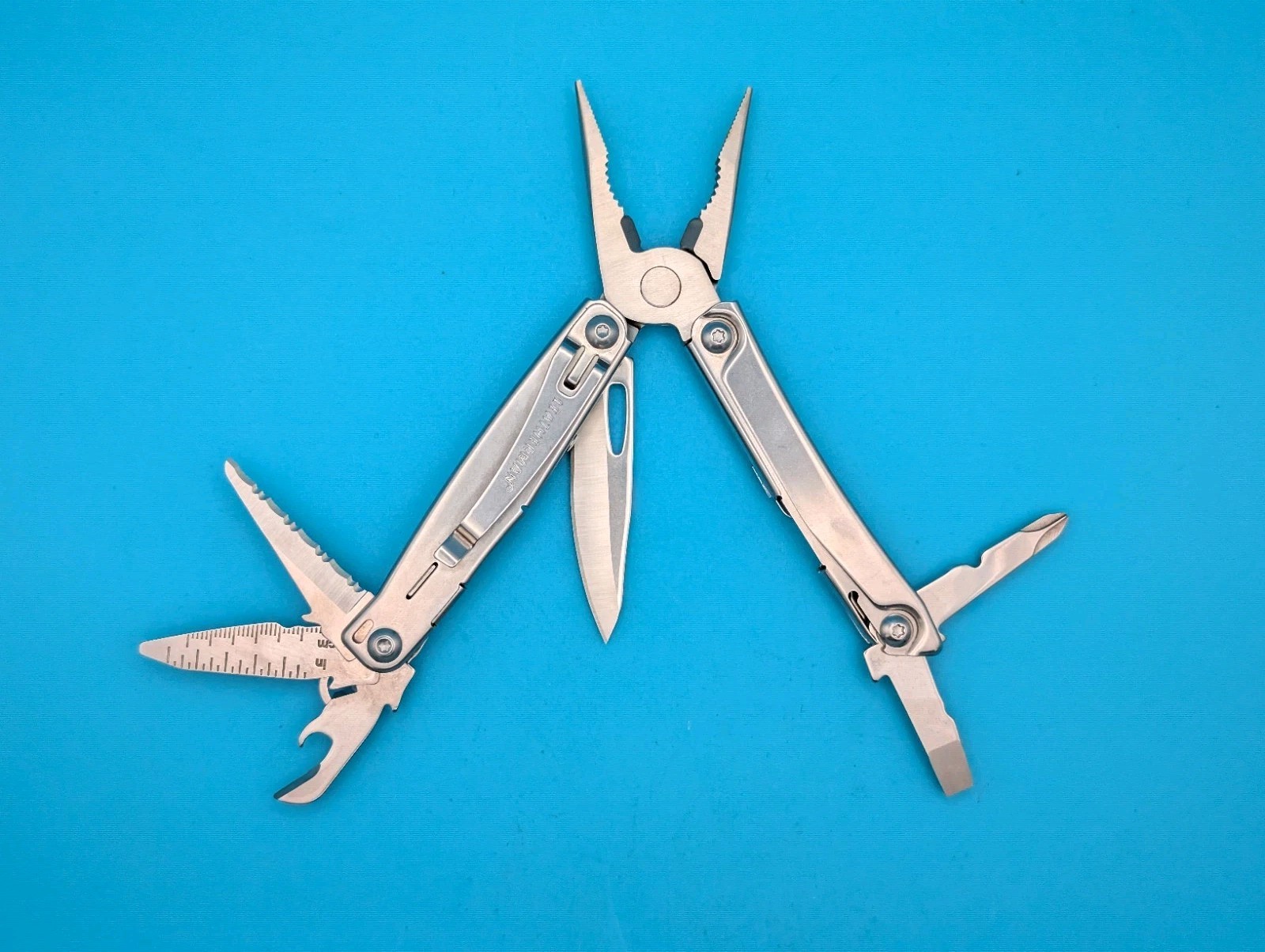 Leatherman Bolster 13 Tool Stainless Steel Multi-Tool!
