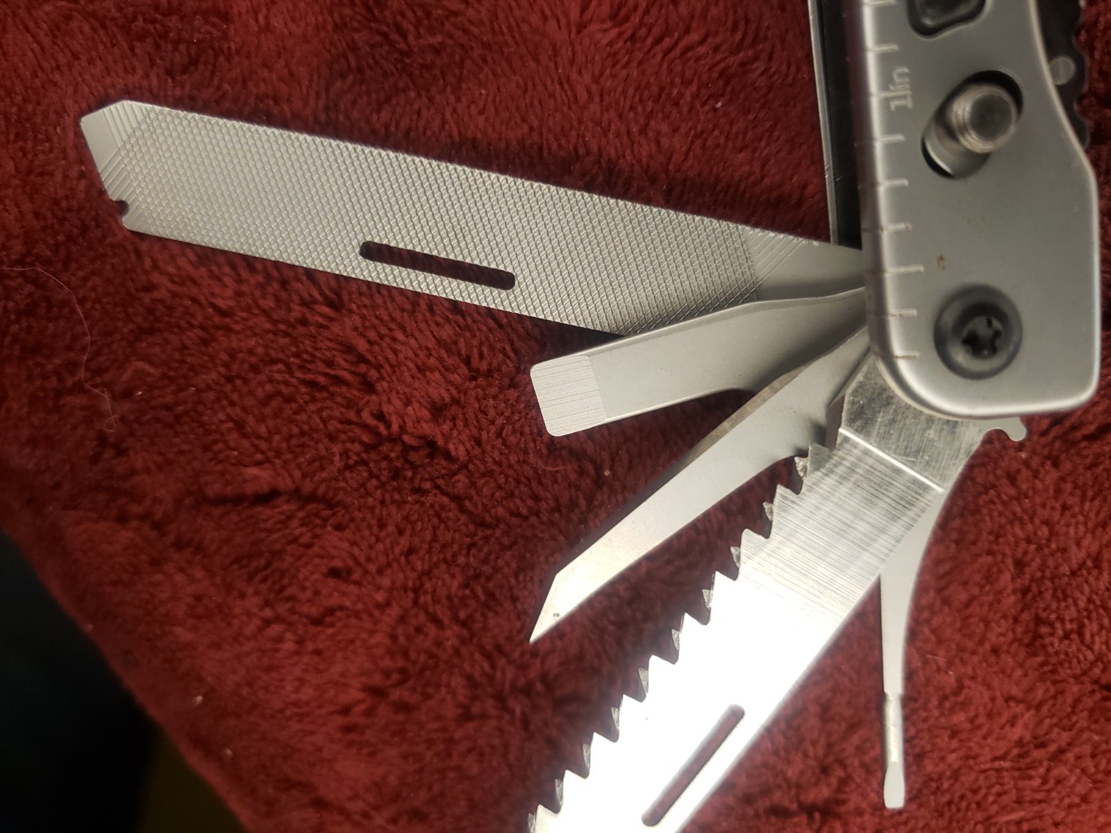 Retired SOG PowerPlay Knife Pliers Multi Tool